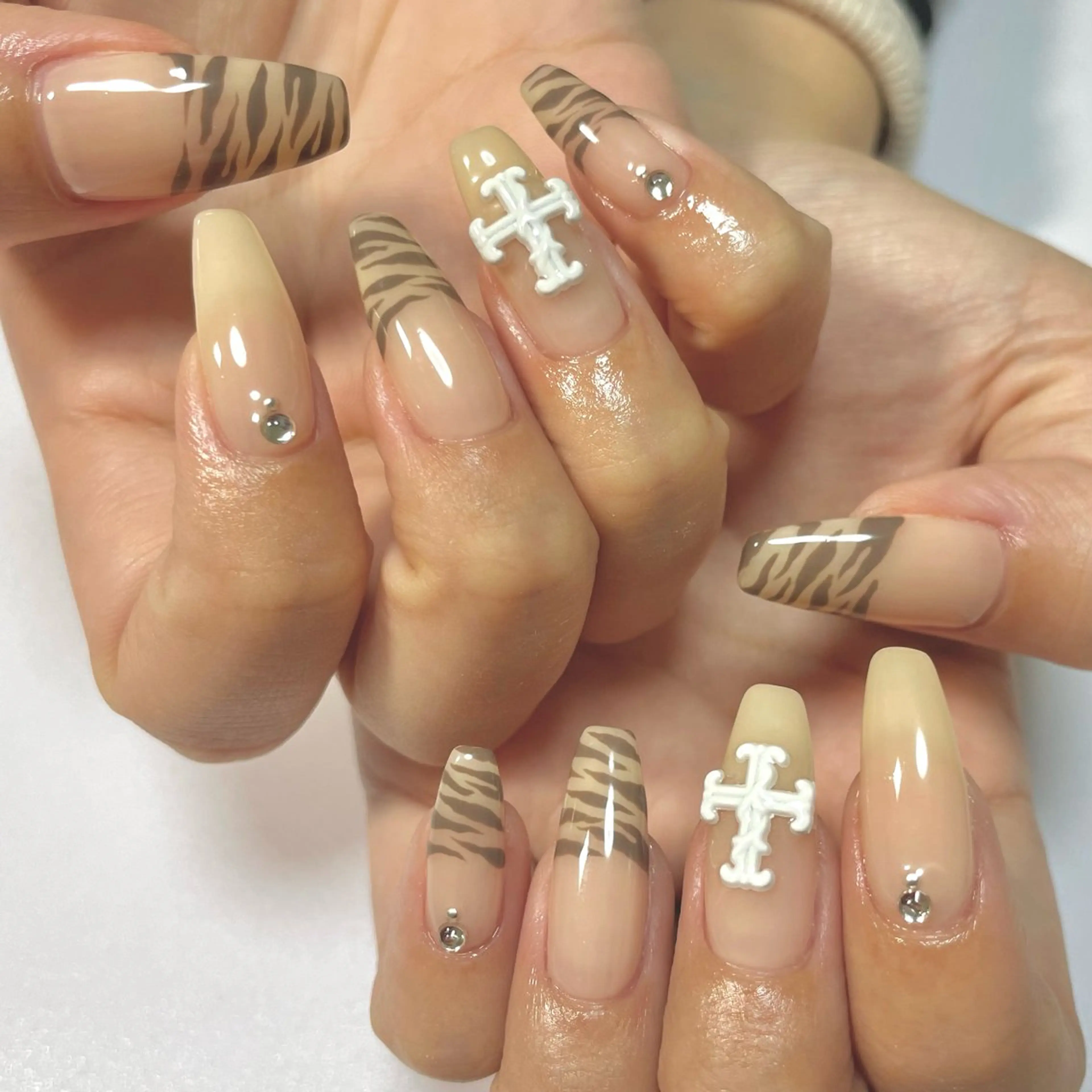 ネイル アニマル柄 持ち込み ハンドネイル NailSalon _Amulet_のネイルデザイン