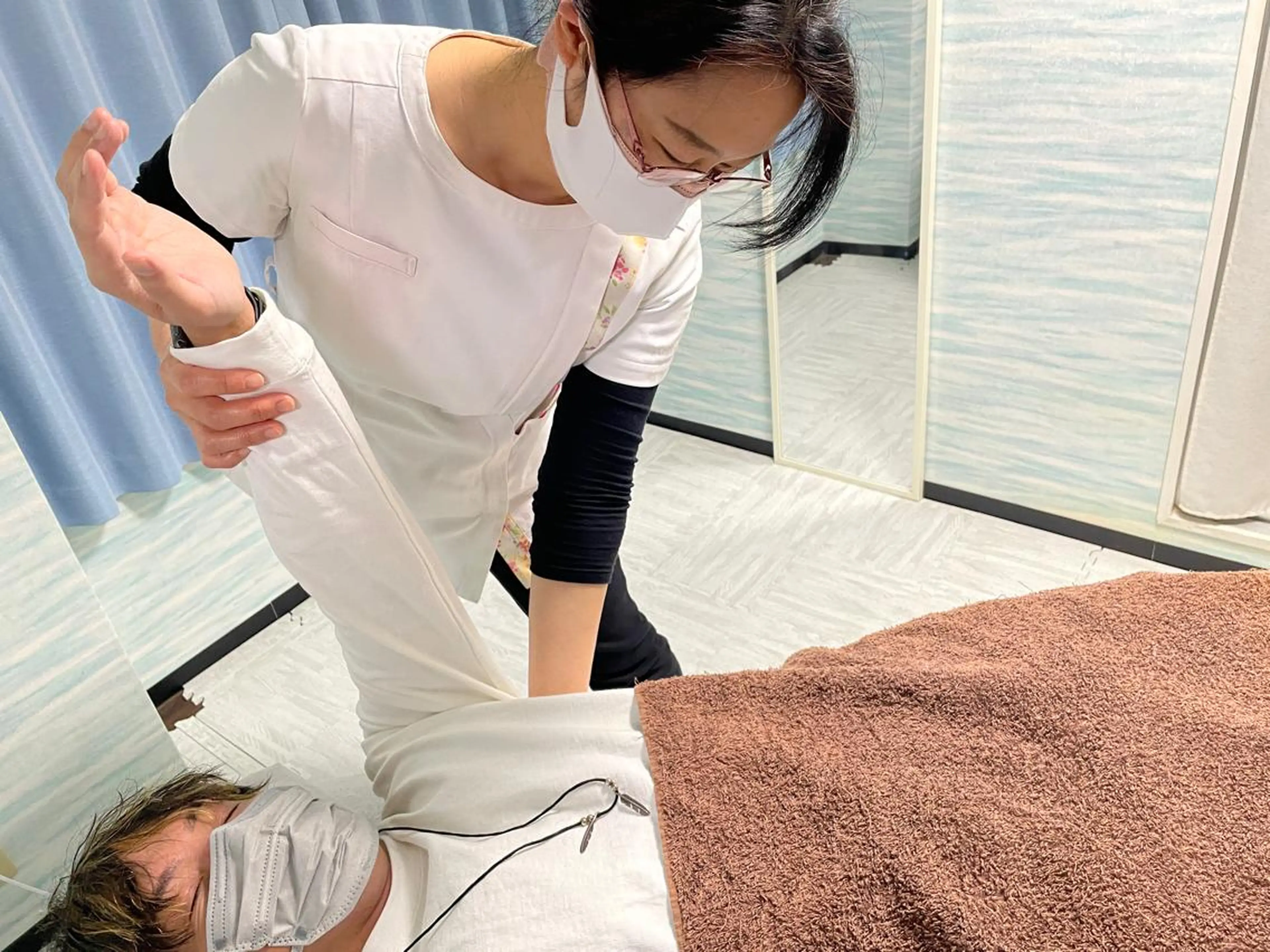 “メイクしたまま"即小顔【美针】mihari所属・小顔矯正マッサージ mihari　栄店のエステ・リラクイメージ