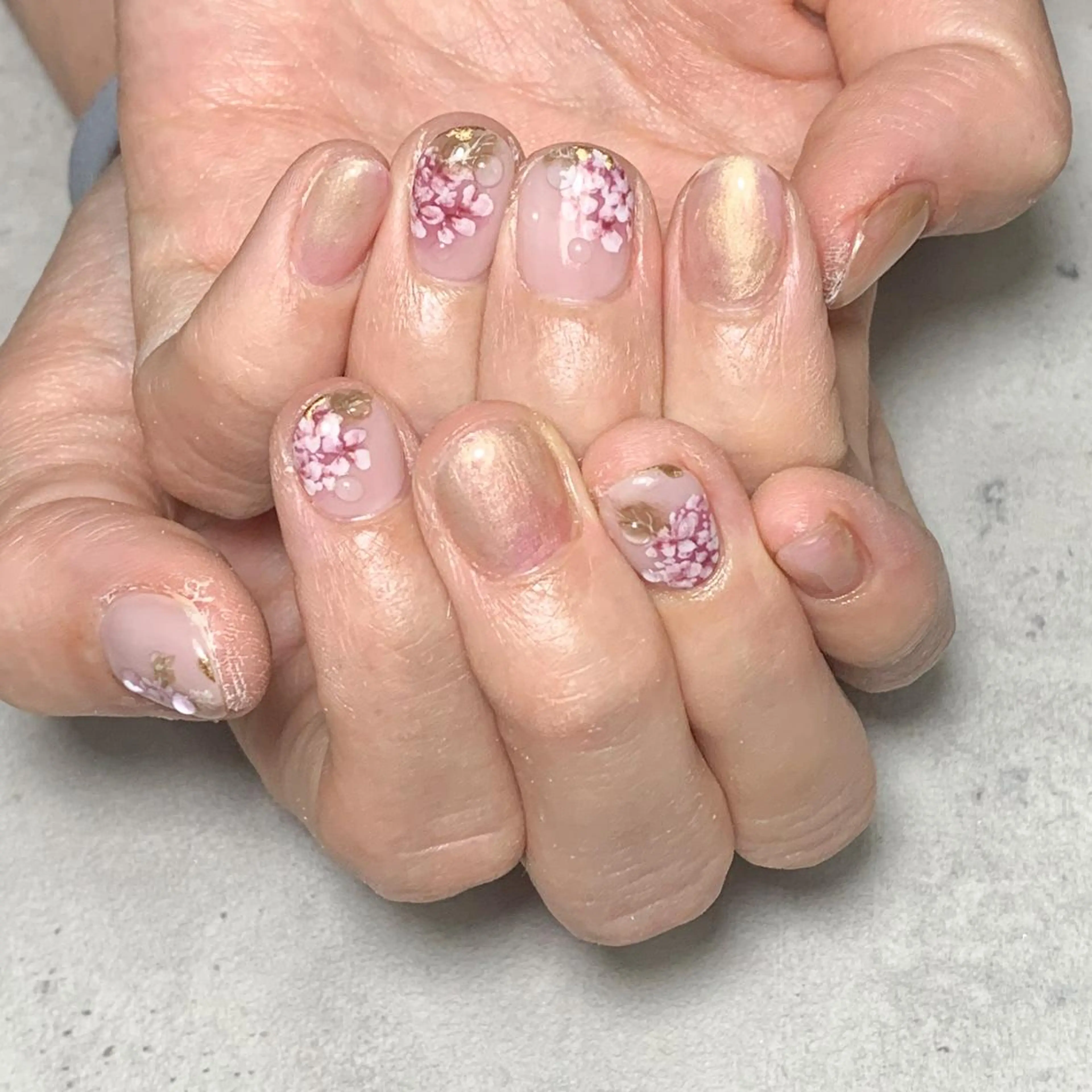 ネイル atelier　FIORITURA所属・FIORITURA aiのネイルデザイン