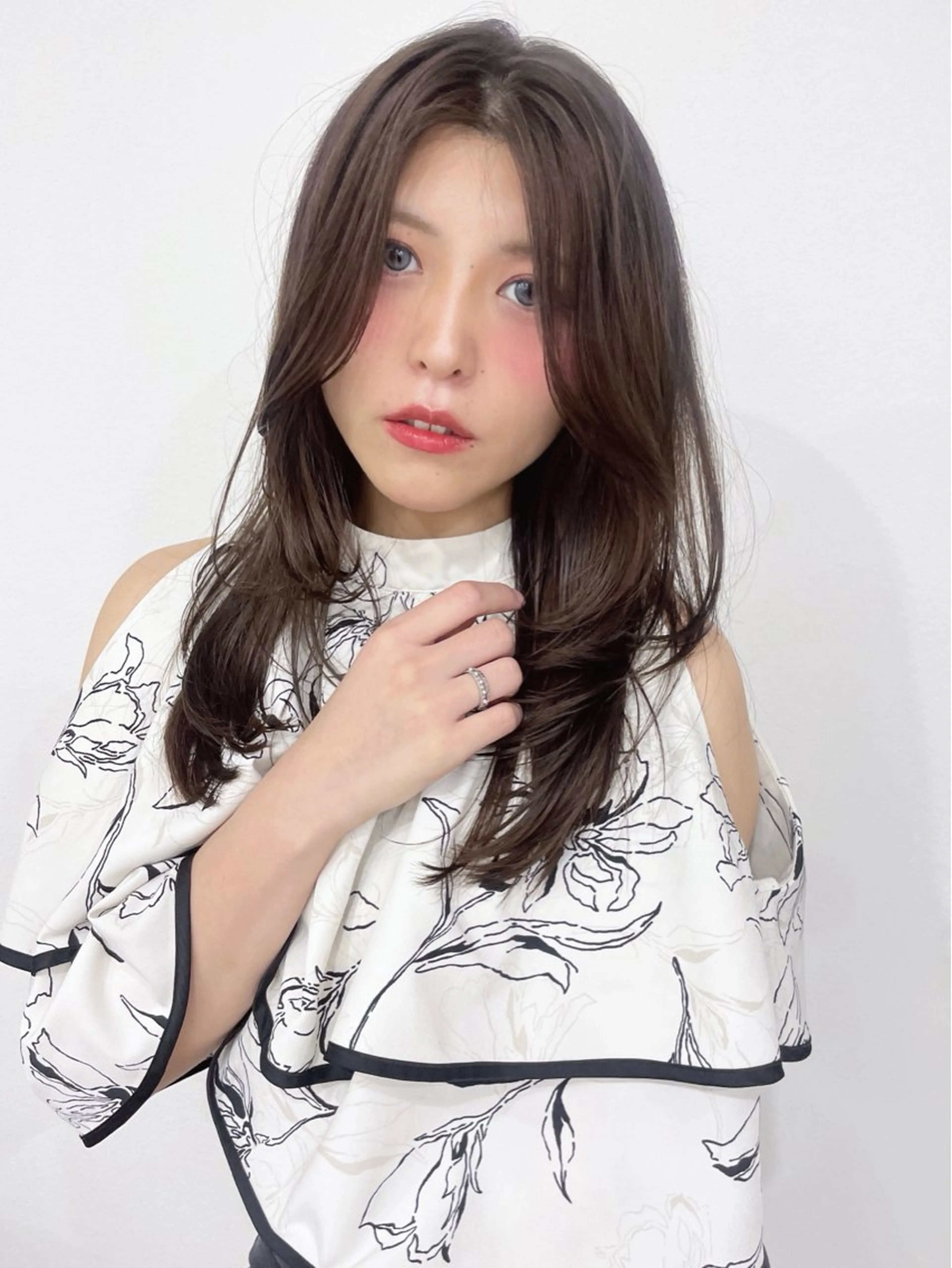 ロング カラー レイヤーカット 縮毛矯正◽️河野泰貴のヘアスタイル