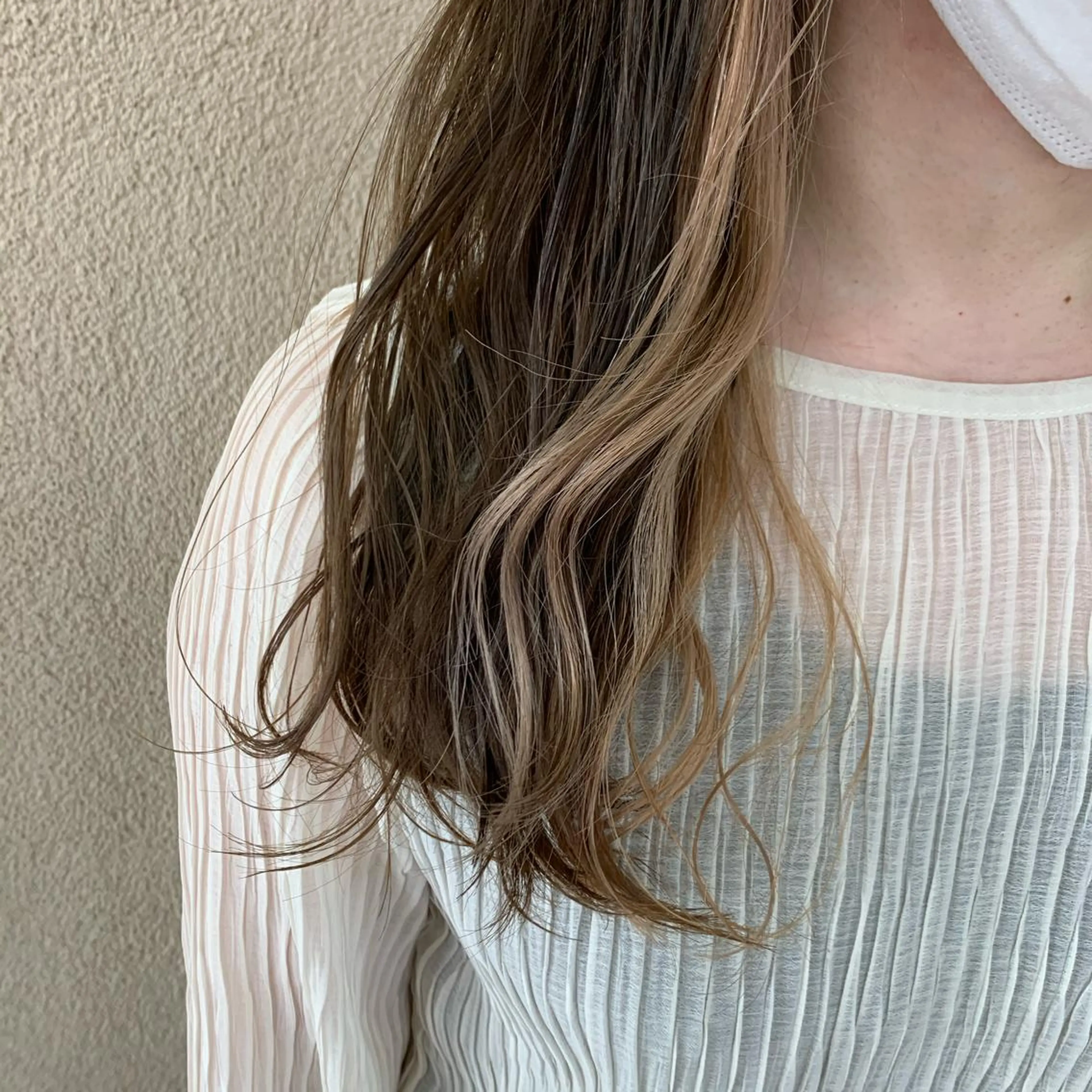 ロング カラー ブリーチ インナーカラー SALOWIN  吉祥寺店所属・くすみベージュカラー 🪻HARUKAのヘアスタイル