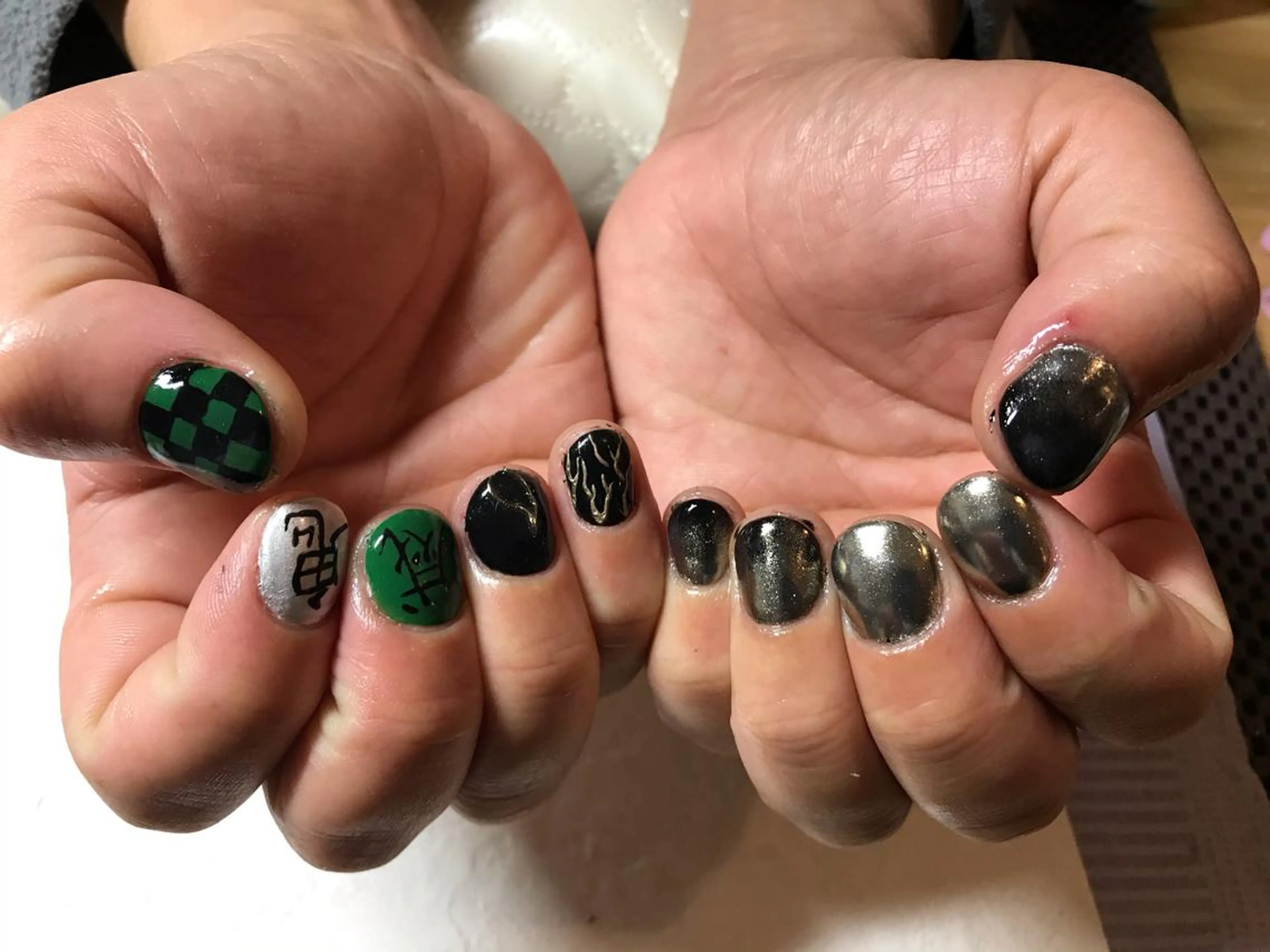 ネイル ミラーネイル Nailist Missaのネイルデザイン