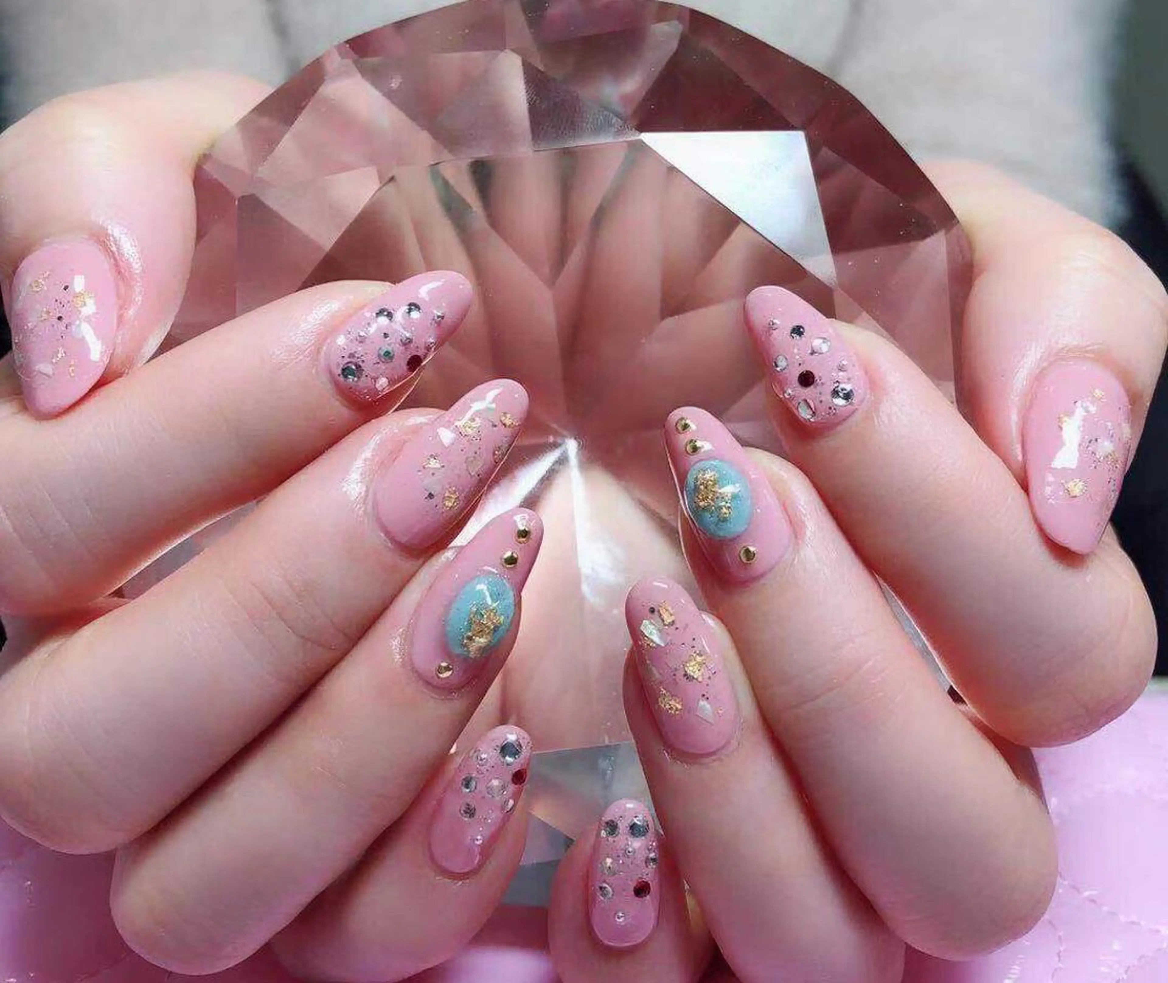 ネイル AB マツエクネイルサロンのネイルデザイン