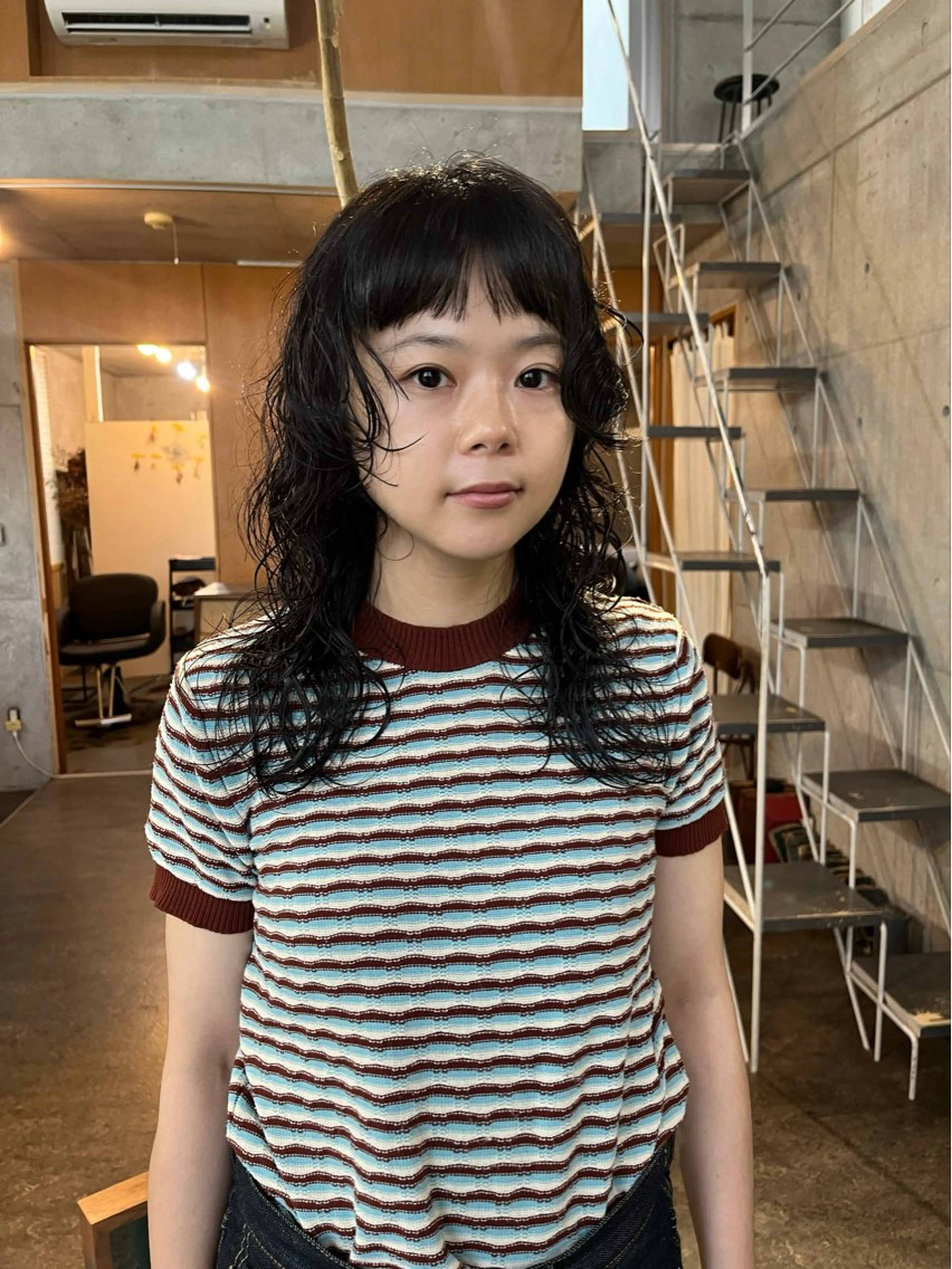 セミロング カラー パーマ セミロングパーマ ウルフカット ニュアンスパーマ 大林 エリコのヘアスタイル