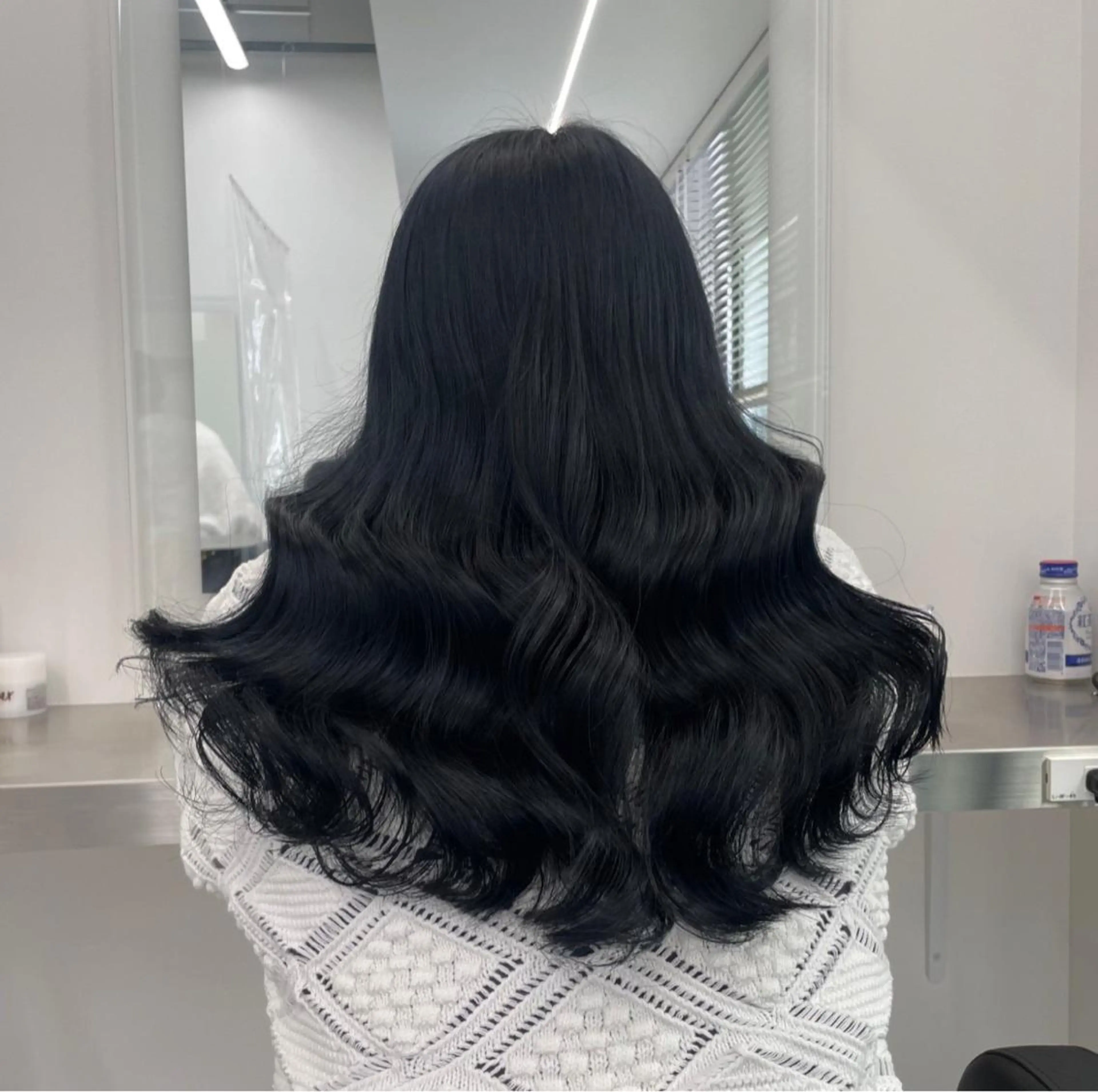 ロング カラー ヘアアレンジ 🩵色落ち可愛い 寒色カラー🩵のヘアスタイル