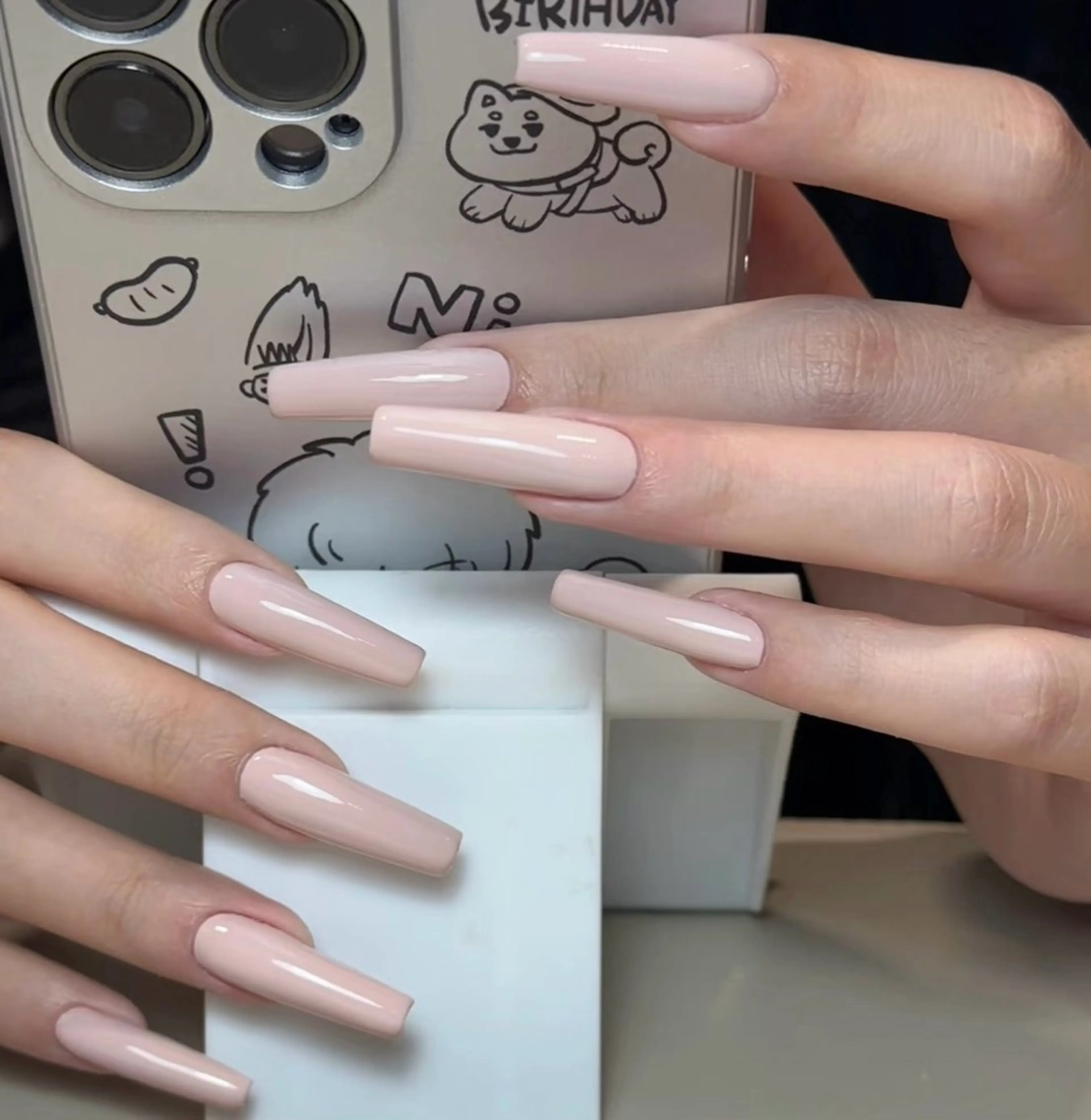 ネイル DR NAIL新宿所属・Haruka 🎀のネイルデザイン