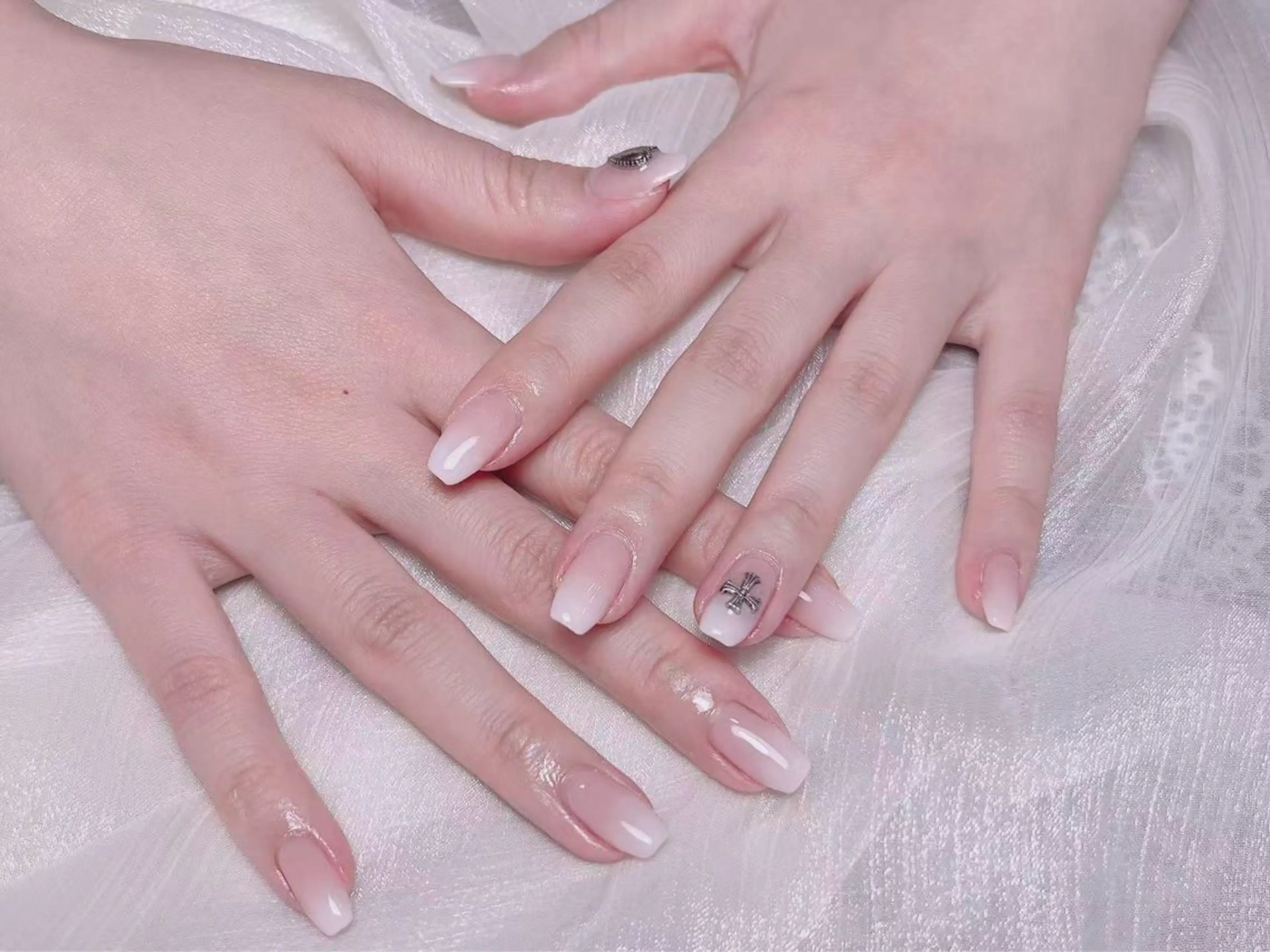 ネイル ハンドネイル Kari ネイルサロンのネイルデザイン