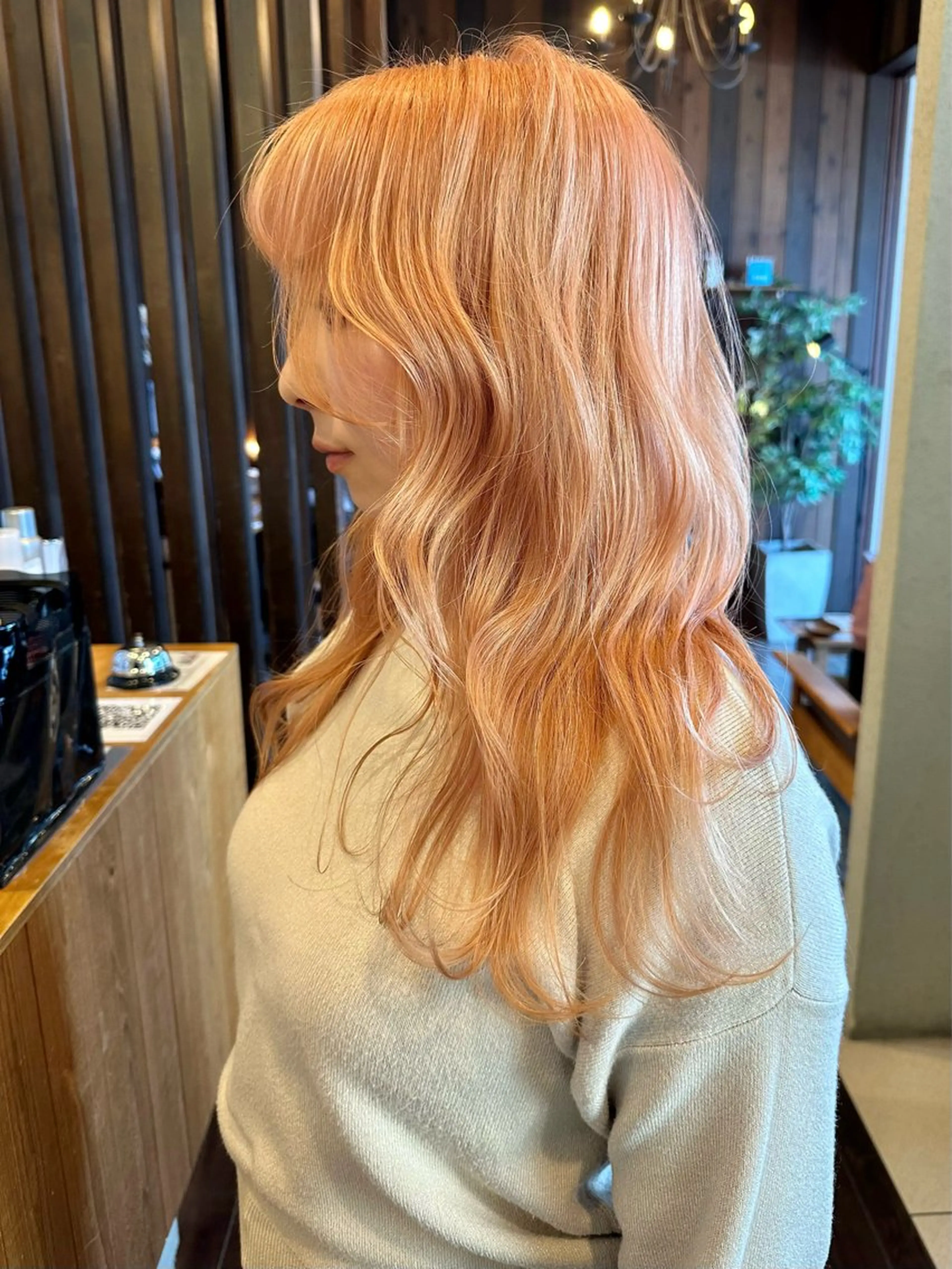 セミロング ヘアカラー 具志 正太のヘアスタイル