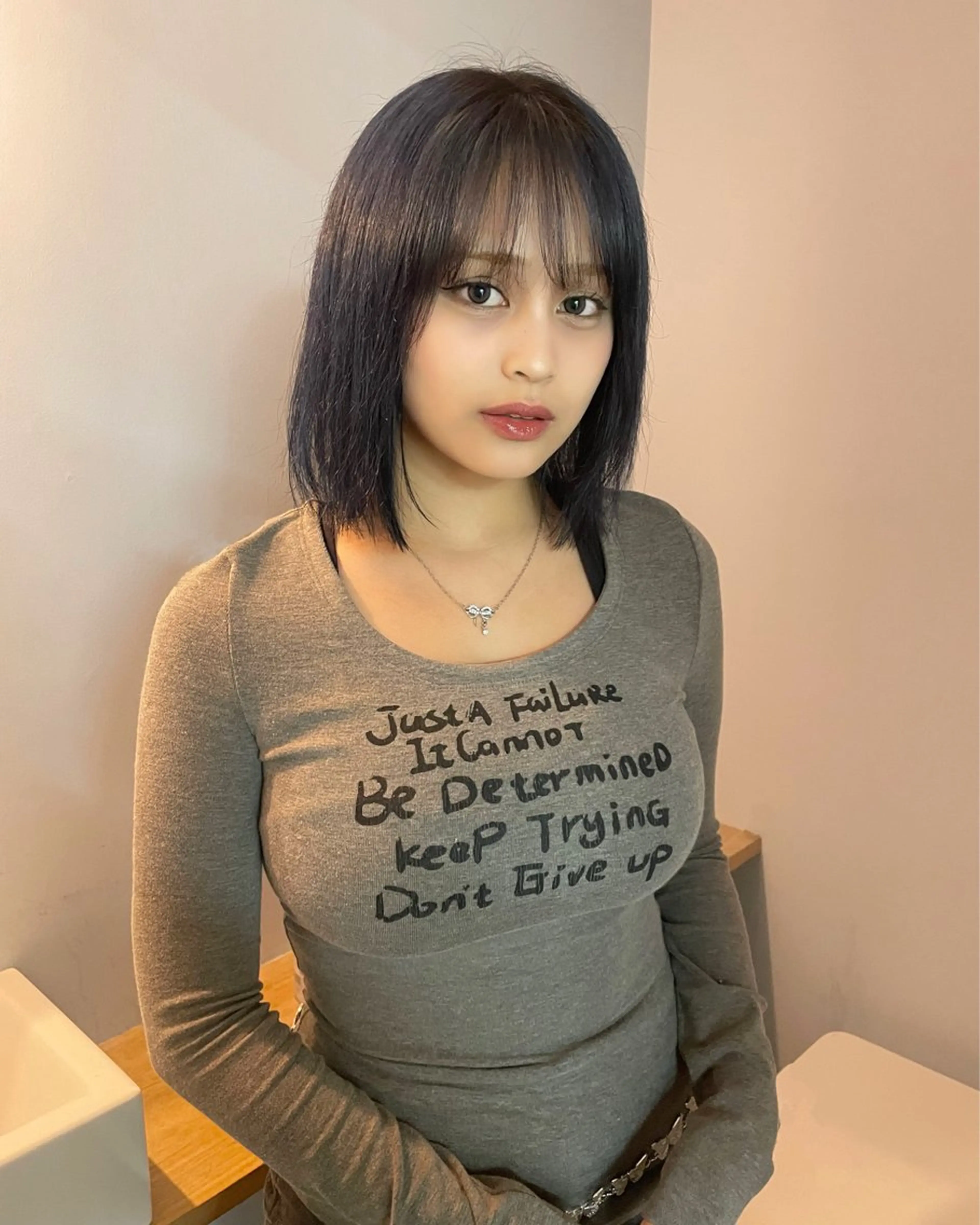 ミディアム カラー ブリーチ ヘアカラー カットモデル/ ハイトーン/ゆうあのヘアスタイル