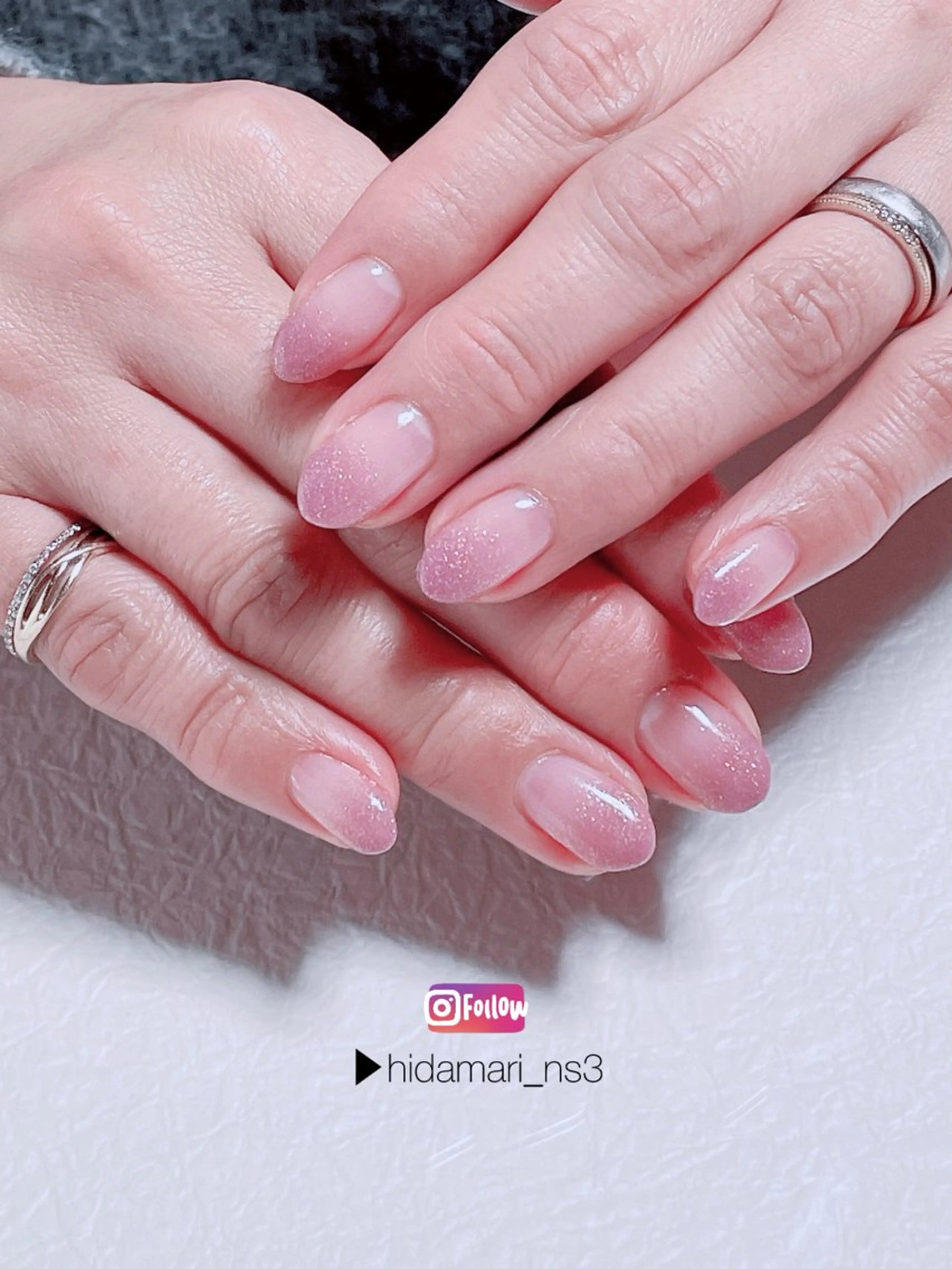 ネイル グラデーション ラメ(グリッター) ピンク 赤色 ハンドネイル NailSalon ひだまりのネイルデザイン