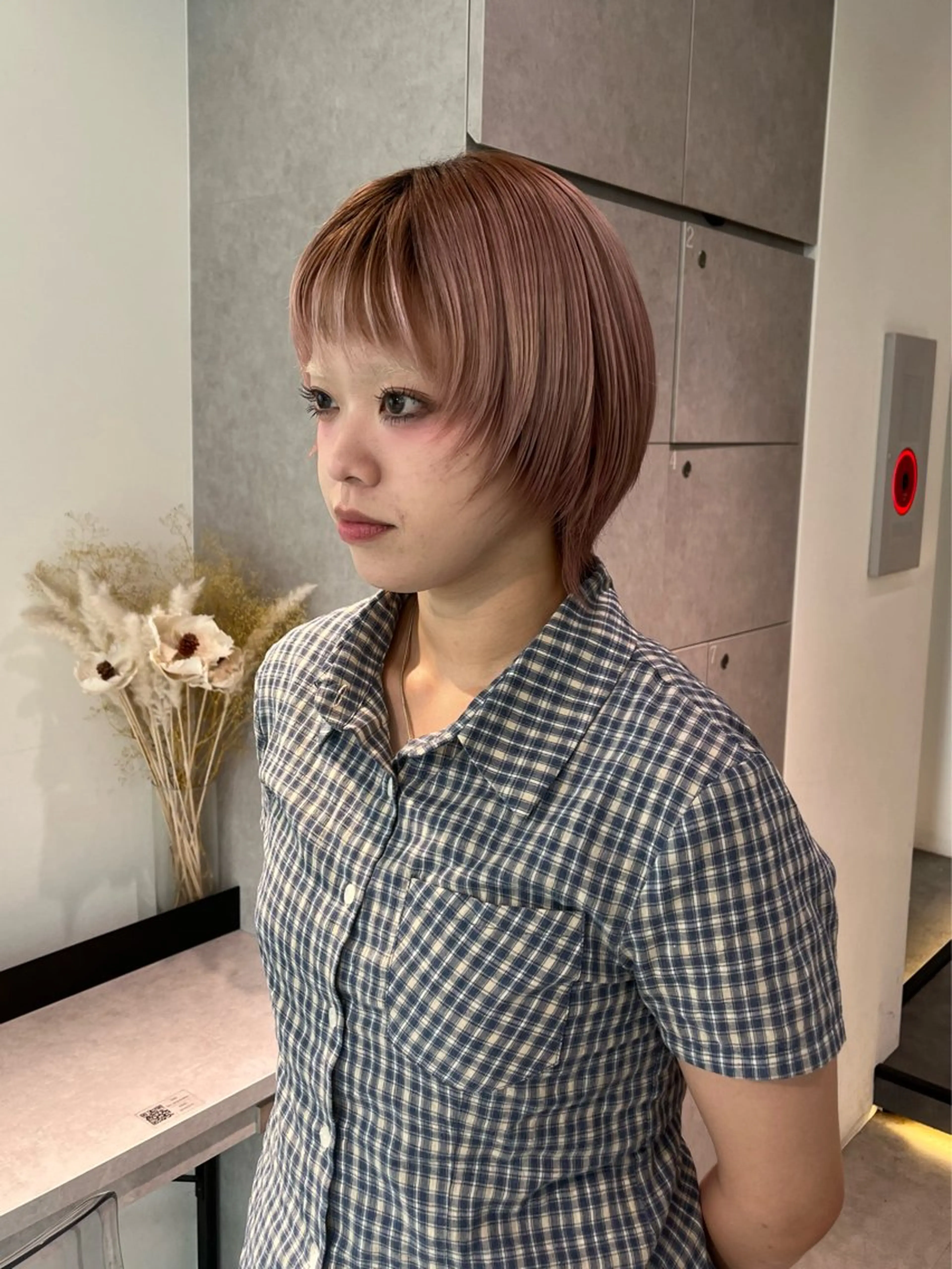 ショート カラー ヘアカラー Qin所属・ルーツカラー 🌟  ミキのヘアスタイル