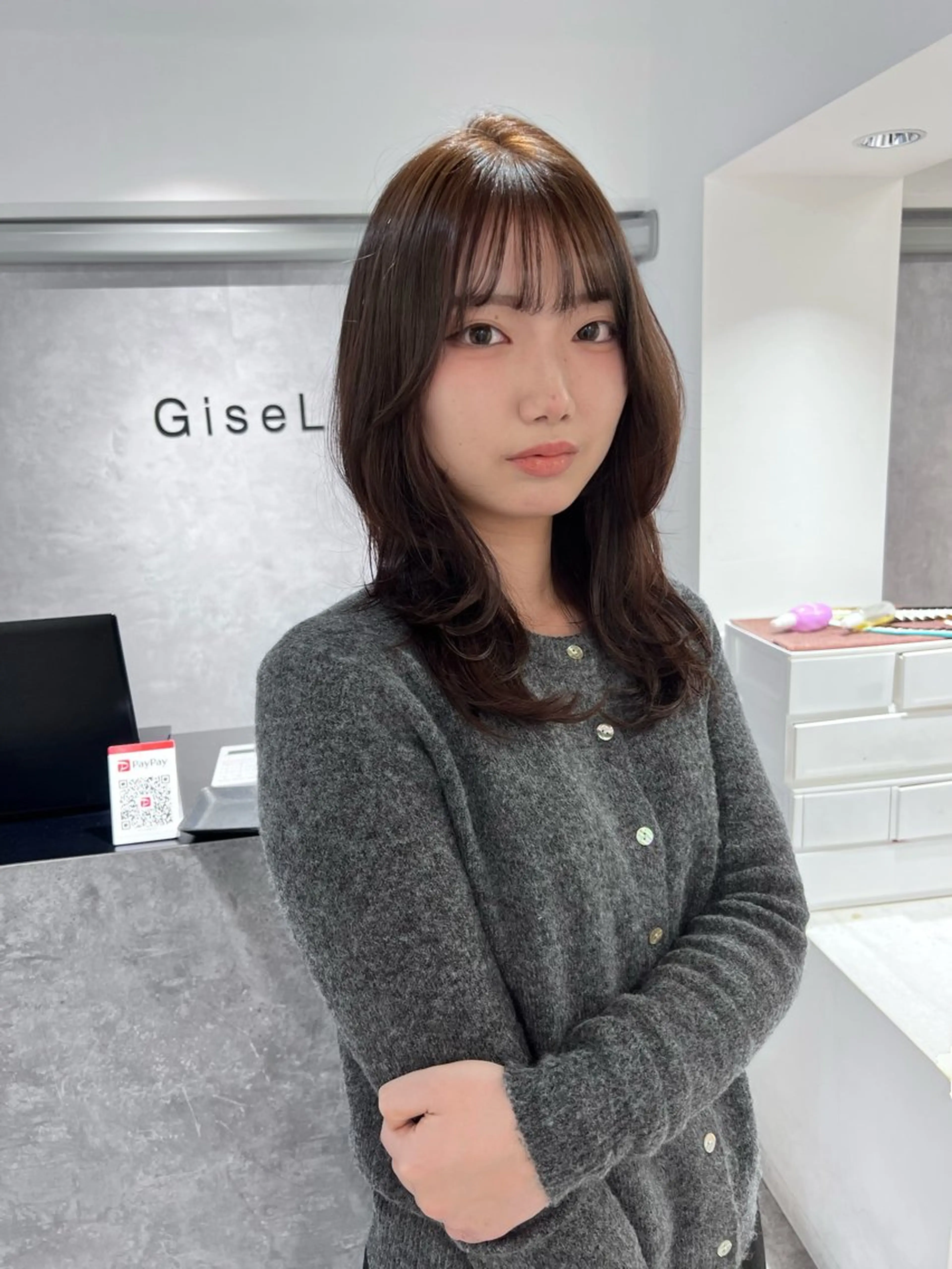 ロング カラー 黒髪 ブリーチ 透明感カラー 顔周りカット レイヤーカット カット ヘアカラー TOMONA👑 GiseL梅田店のヘアスタイル