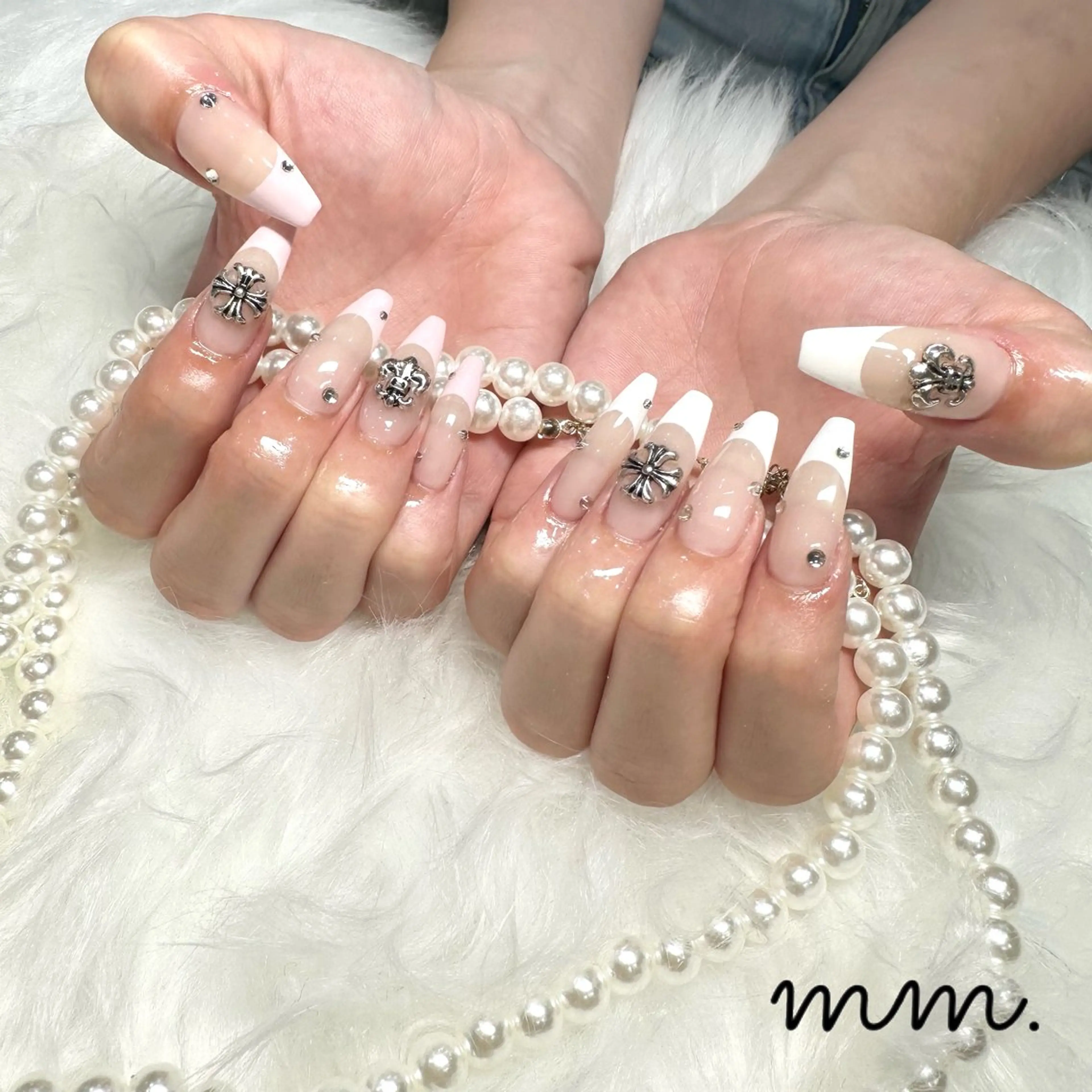 ネイル ハンドネイル 🩷🩵mm.大宮 Riyo🧸🩵🩷のネイルデザイン