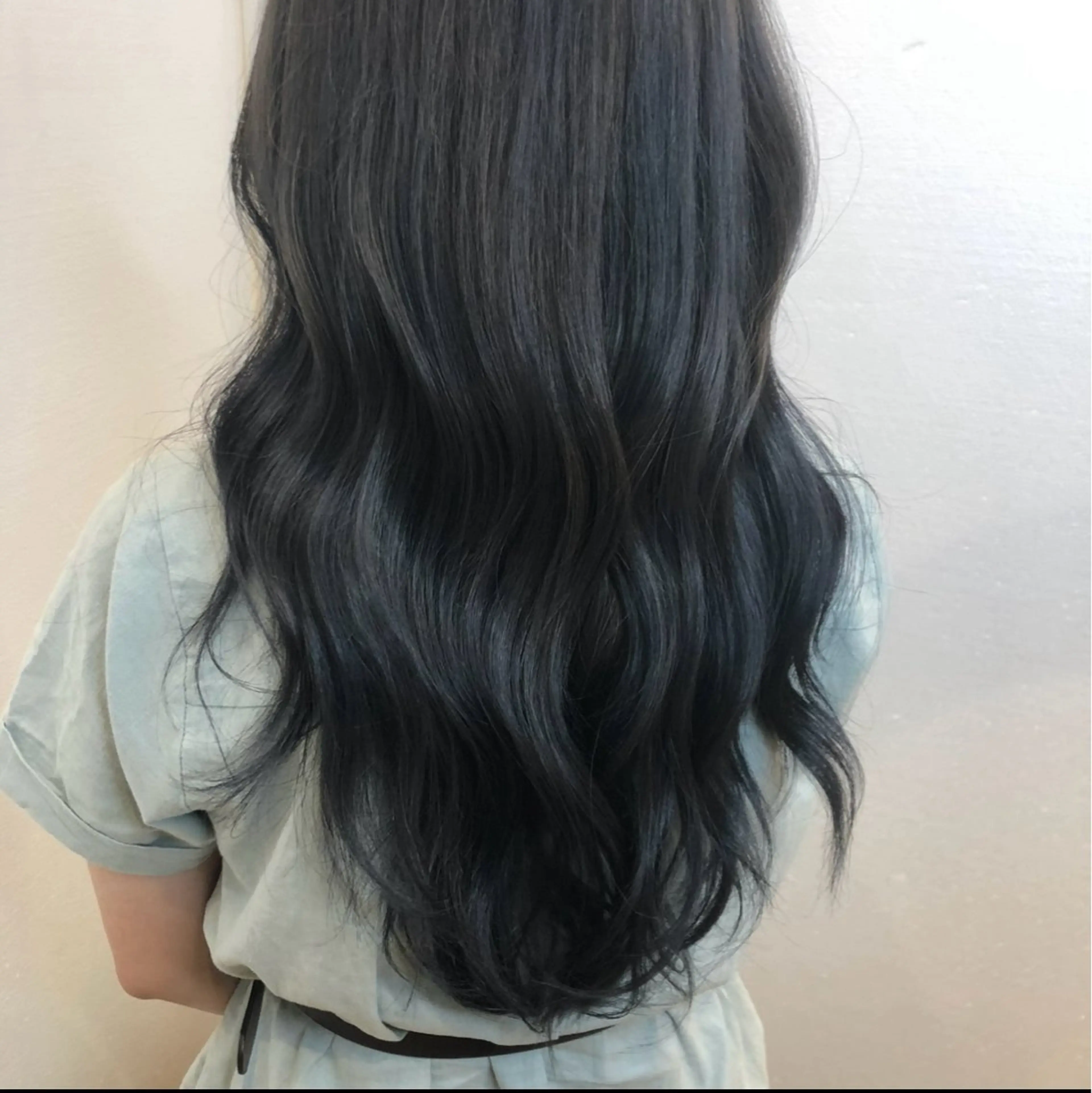 カラー 中村 美保のヘアスタイル