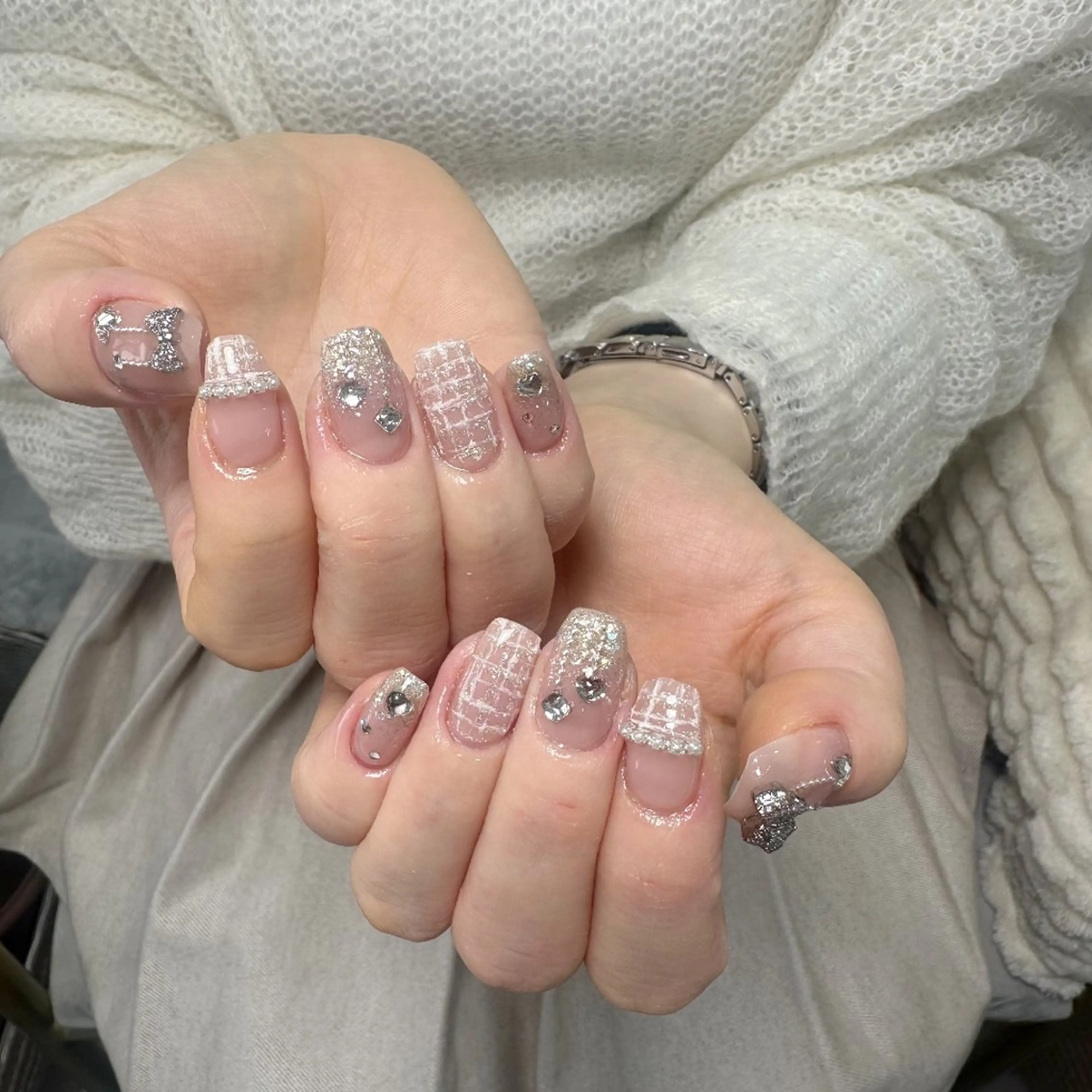 ネイル チークネイル フレンチネイル ジェルネイル ガラスフレンチ キラキラネイル ハンドネイル UM Nail Salonのネイルデザイン