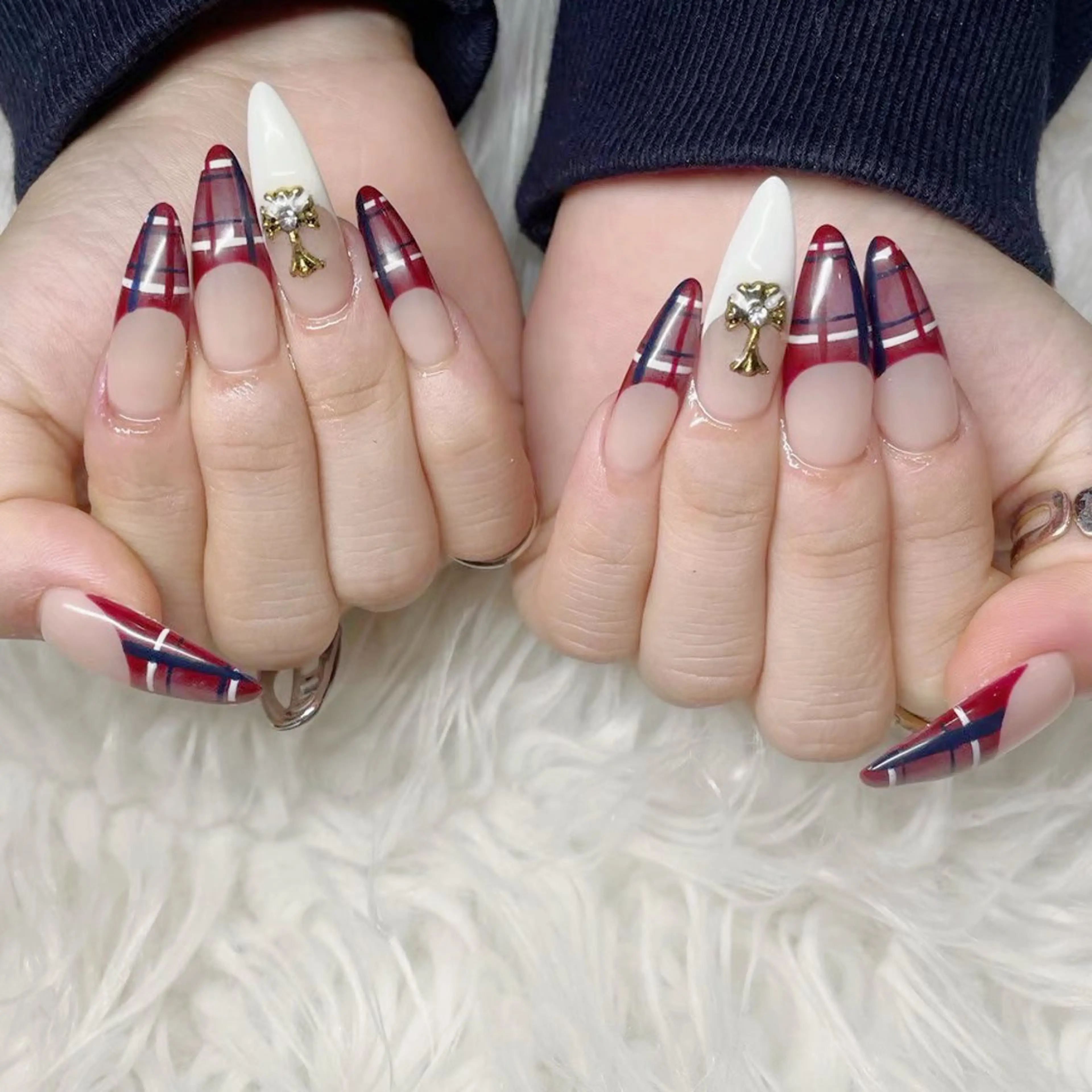 ネイル ハンドネイル Arva Manaのネイルデザイン