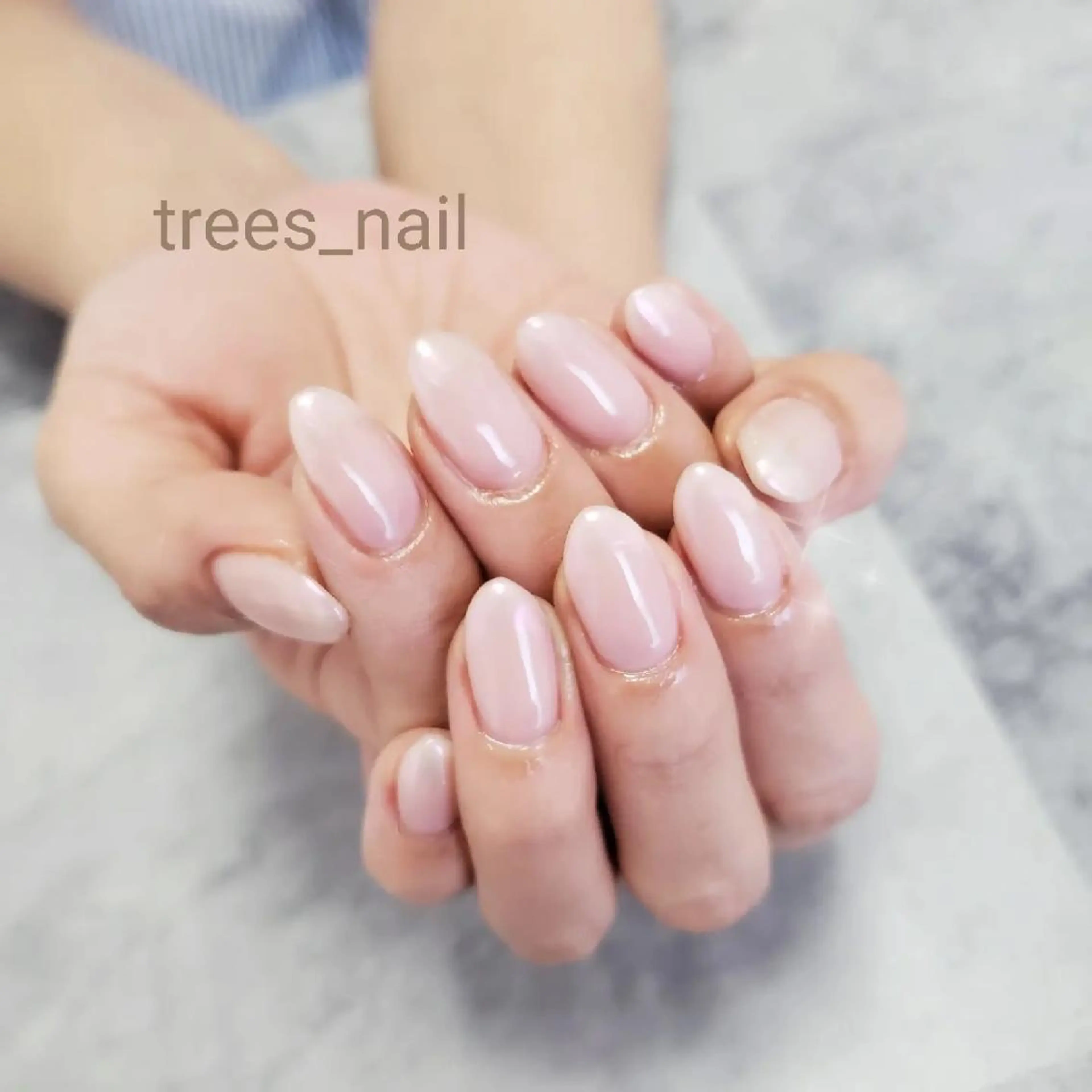 ネイル オーロラネイル フレンチネイル ラメ(グリッター) ミラーネイル ピンク ハンドネイル フットネイル trees_ nailのネイルデザイン