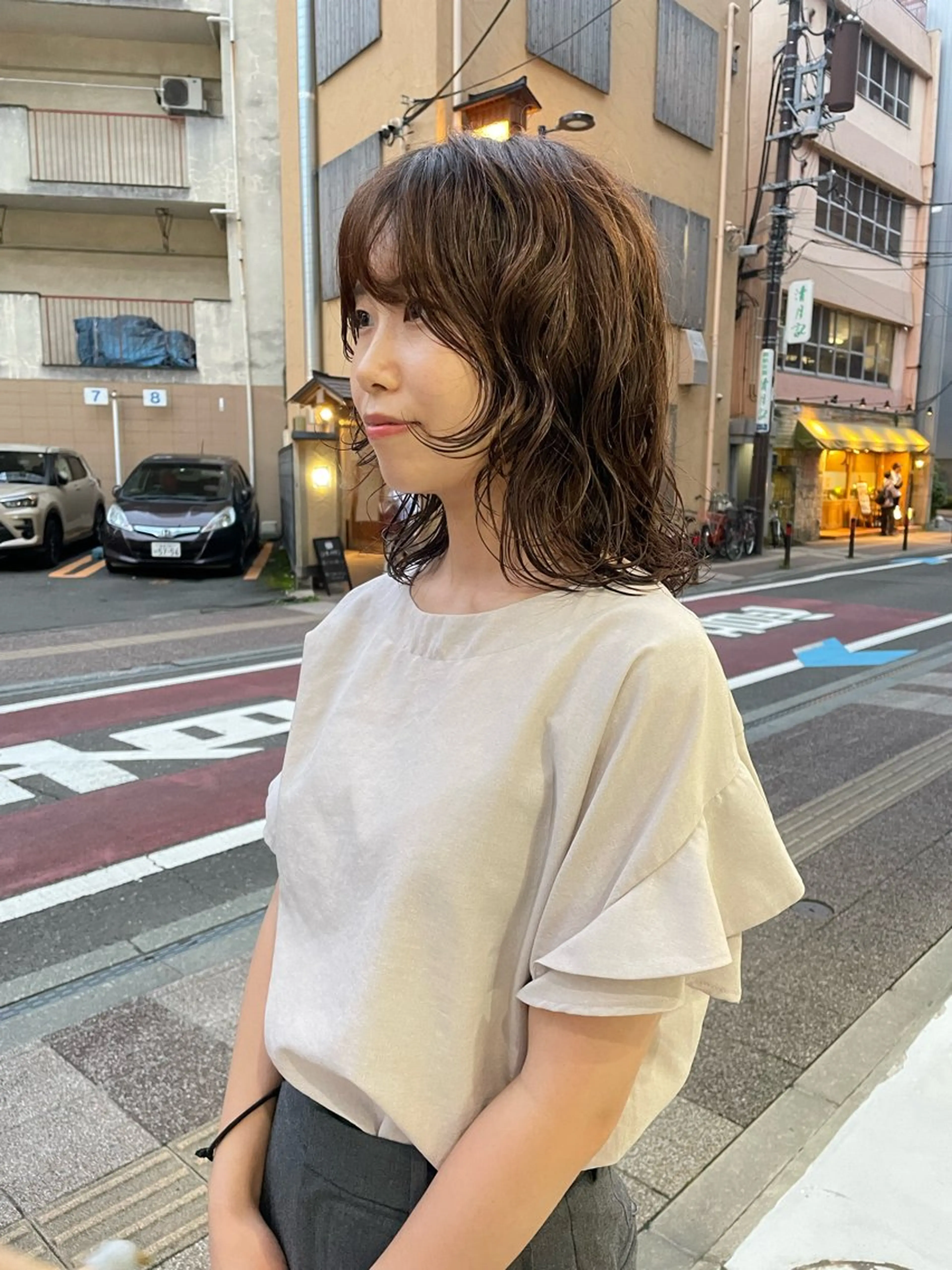 ミディアム 渥美 怜子のヘアスタイル