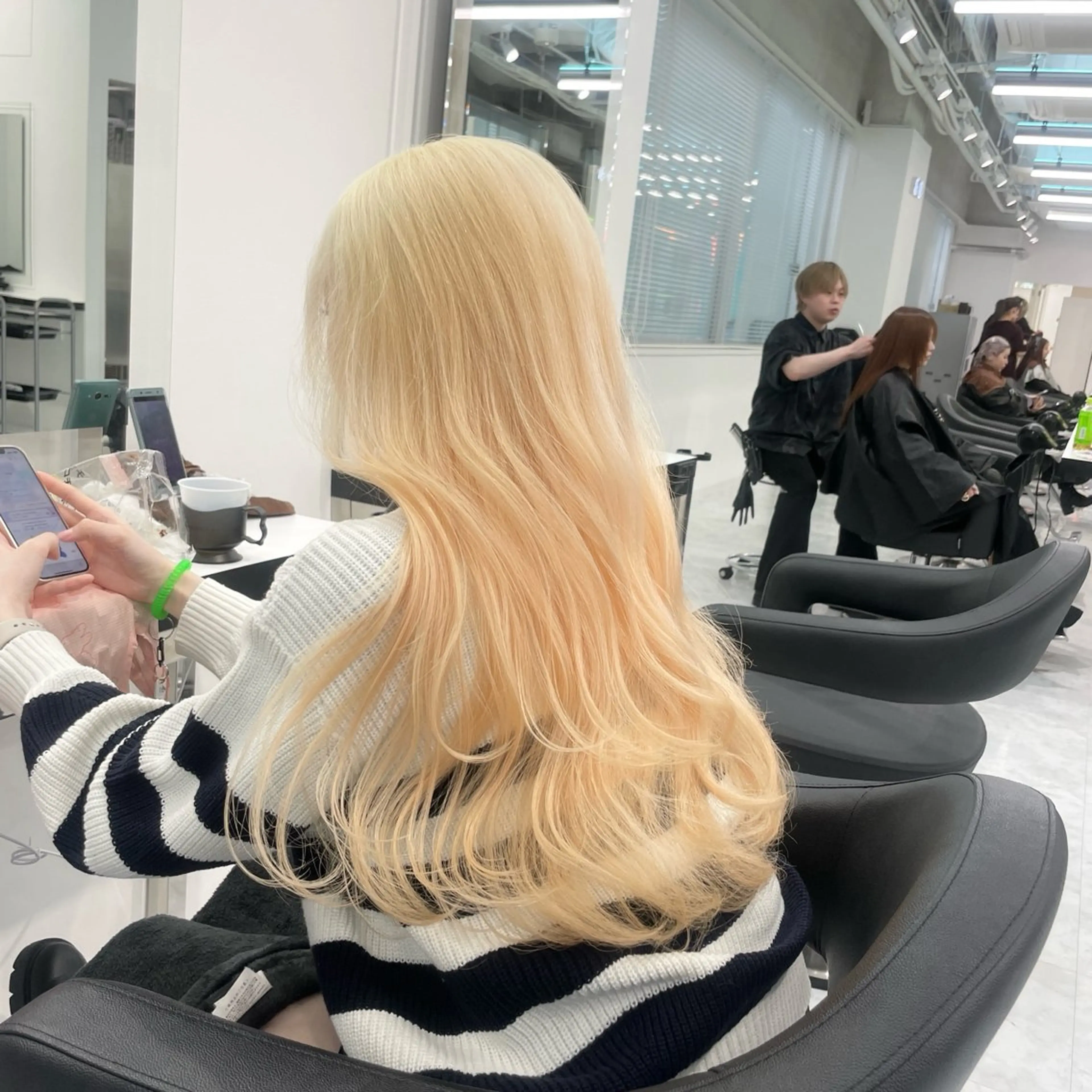 ロング カット ヘアカラー トリートメント SALOWIN札幌大通店所属・‎🤍札幌ハイトーン 🤍シンゴのヘアスタイル