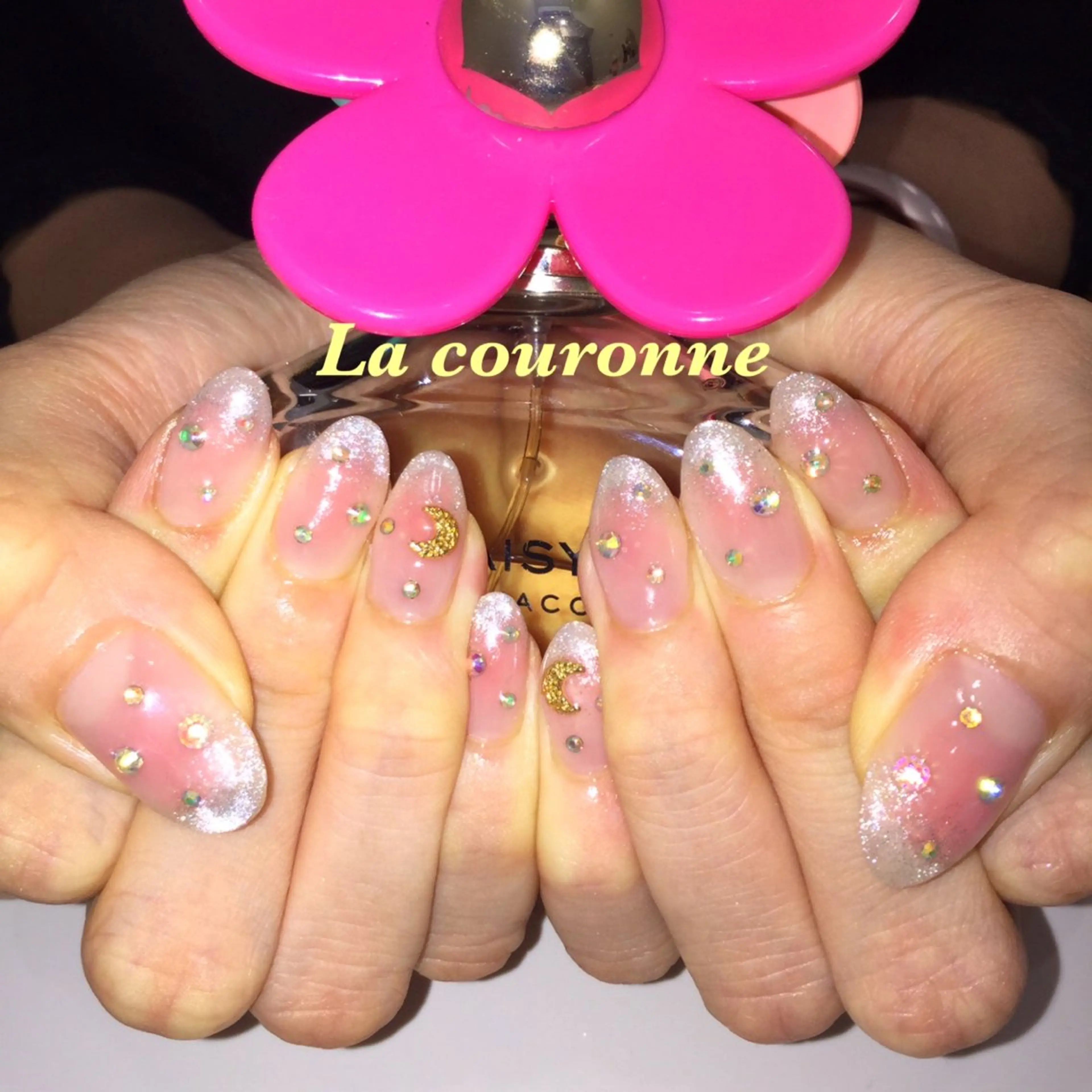 ネイル ハンドネイル Lacouronne NATSUMIのネイルデザイン