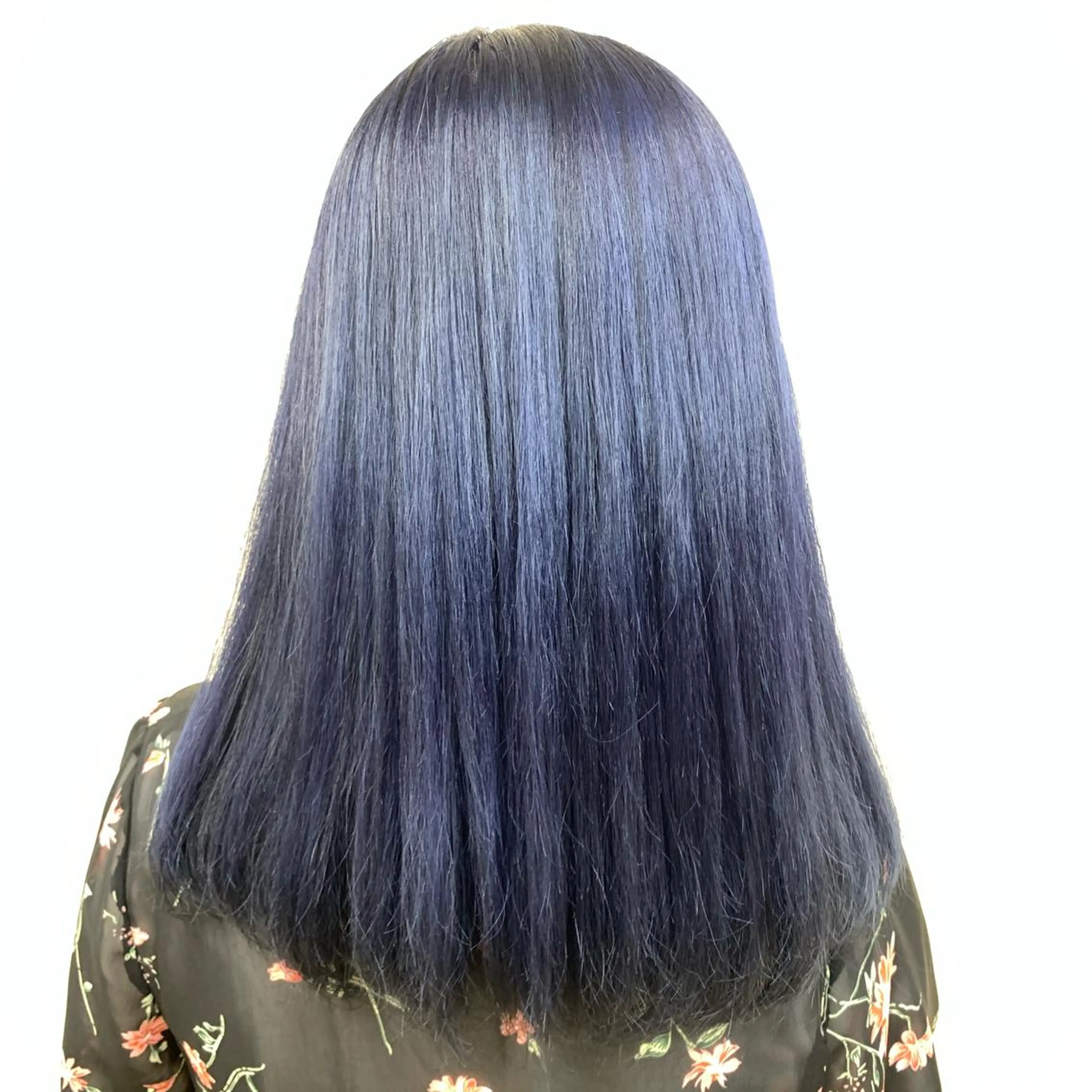 ロング カラー ブルーカラー ネイビーカラー 似合わせカット くすみミルクティー／ ブラウン🪡TOWAのヘアスタイル