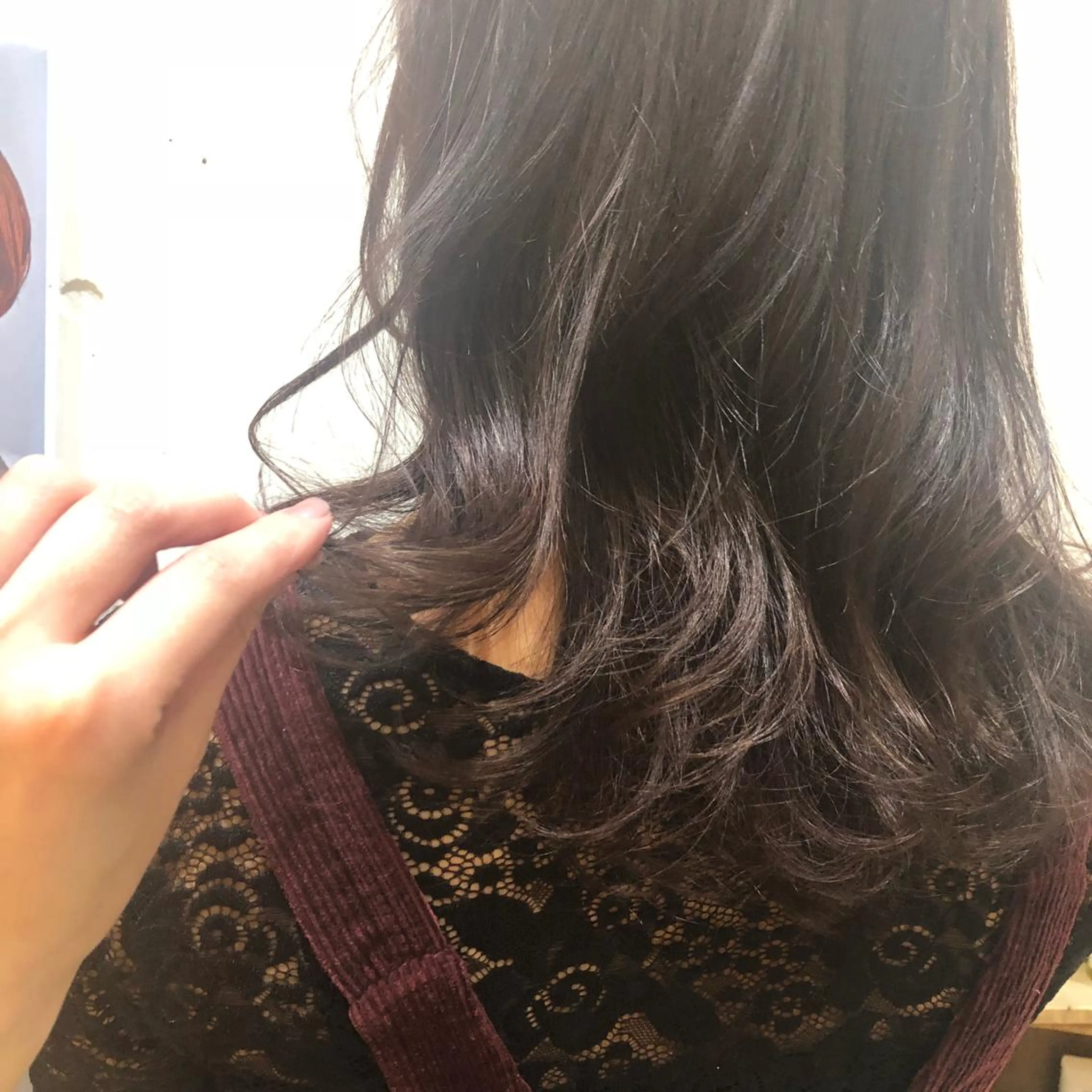 ミディアム カラー パーマ ヘアアレンジ ミディアムパーマ ベージュカラー apish aoyama所属・武 愛子の眉毛・アイブロウイメージ