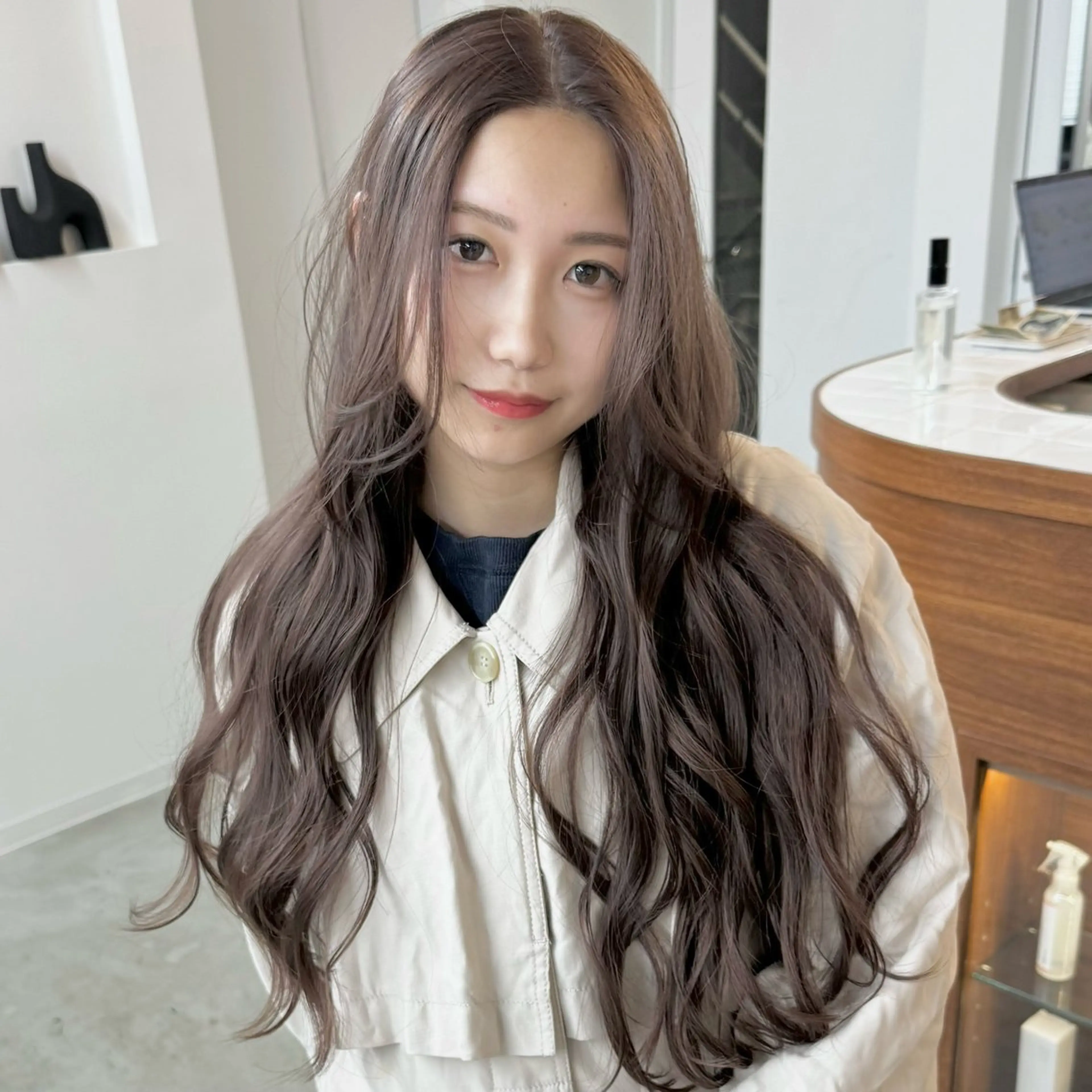 カラー ブリーチ 透明感カラー グレージュ ヘアカラー トリートメント 透明感ワンカラー梅田 ダブルカラー/川上のヘアスタイル