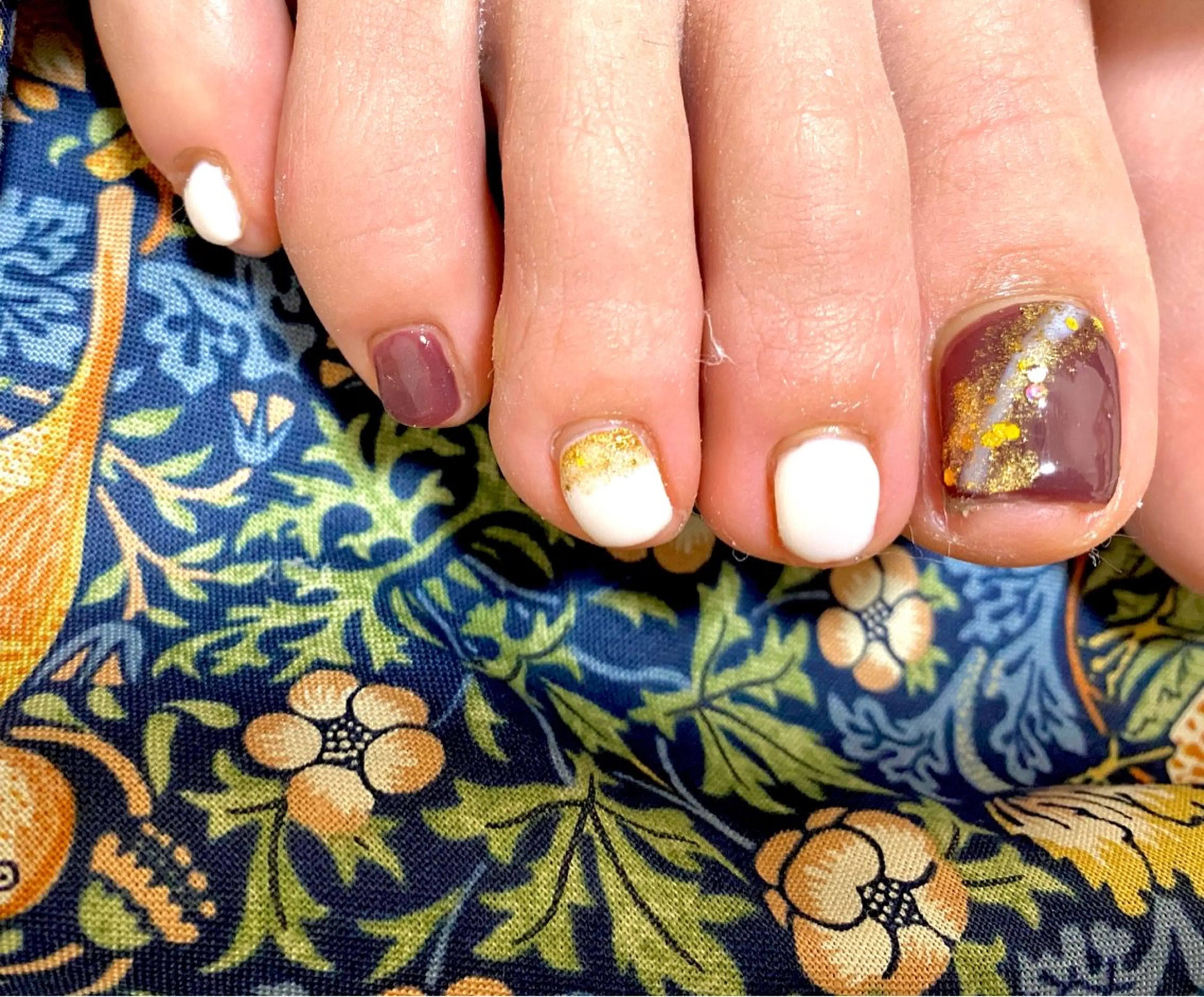 ［パラジェル使用］リピーター様限定・前回施術から6週間以内の方、フット一本アート5500円(オフ込み)の写真