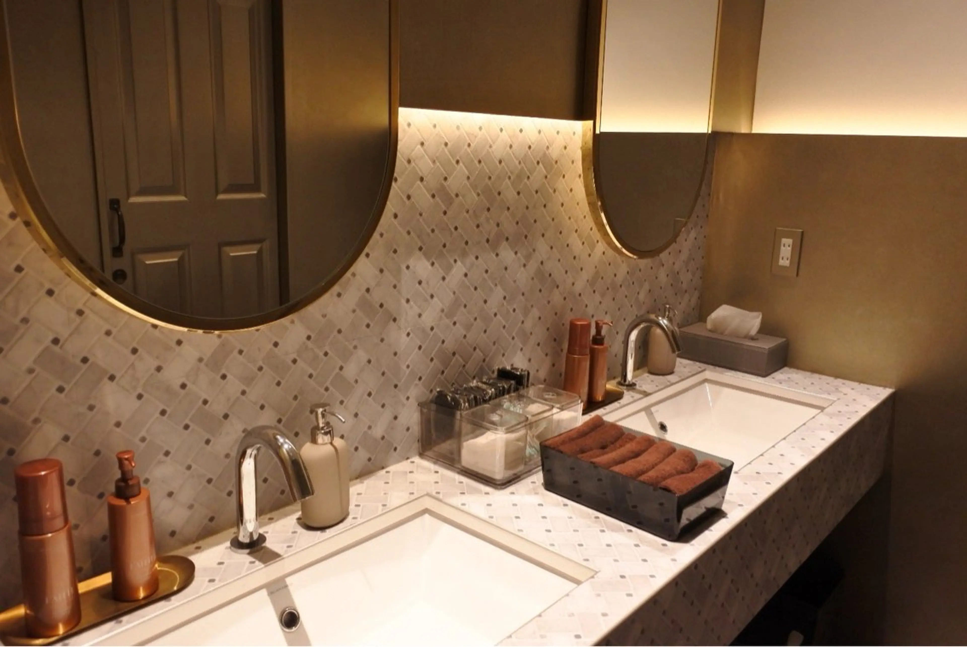 ヘッド＆アイデザイン エイコのマツエク・マツパデザイン