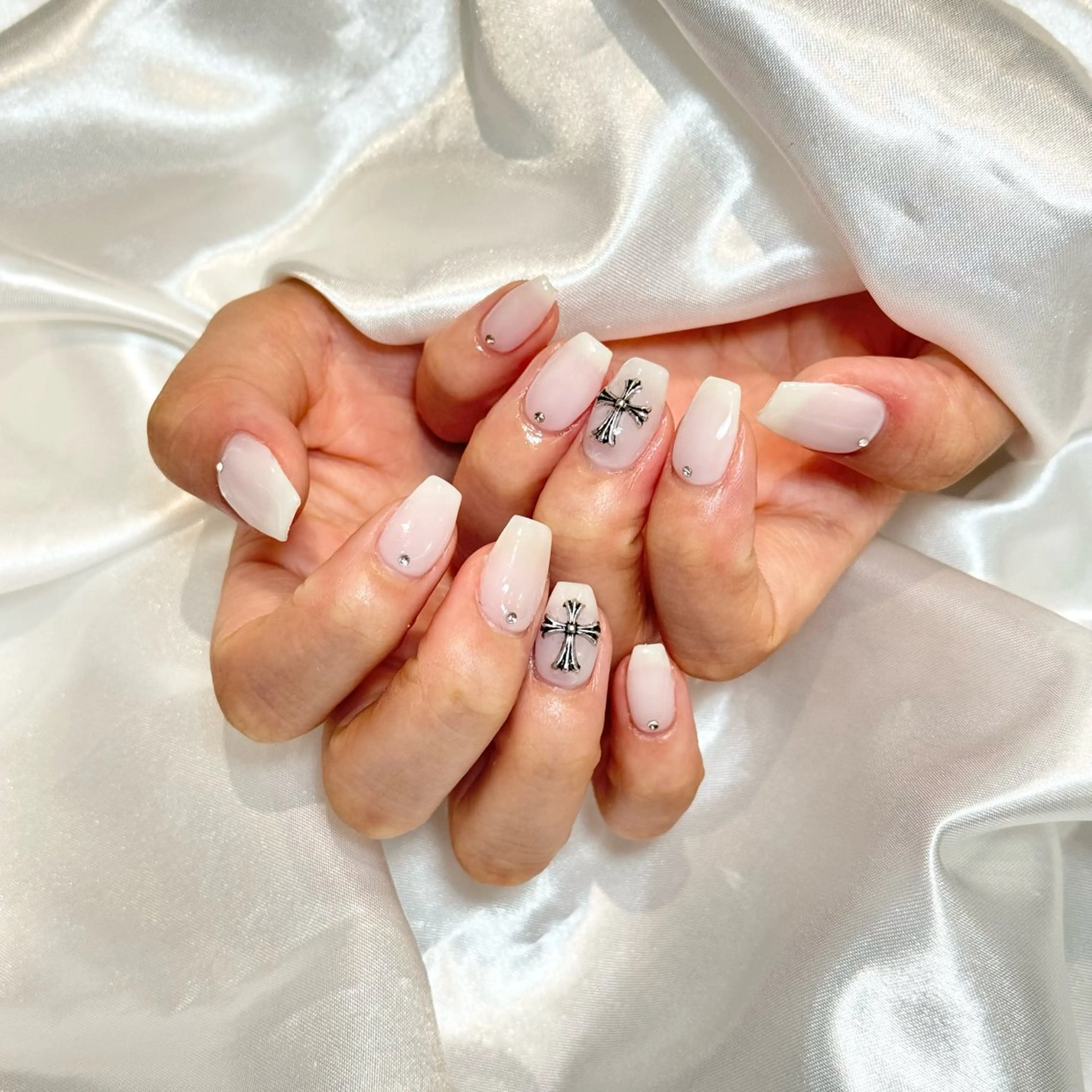 【HAND】オフなし⭐️90分パーツつけ放題＋ワンカラーorラメグラデーションの写真