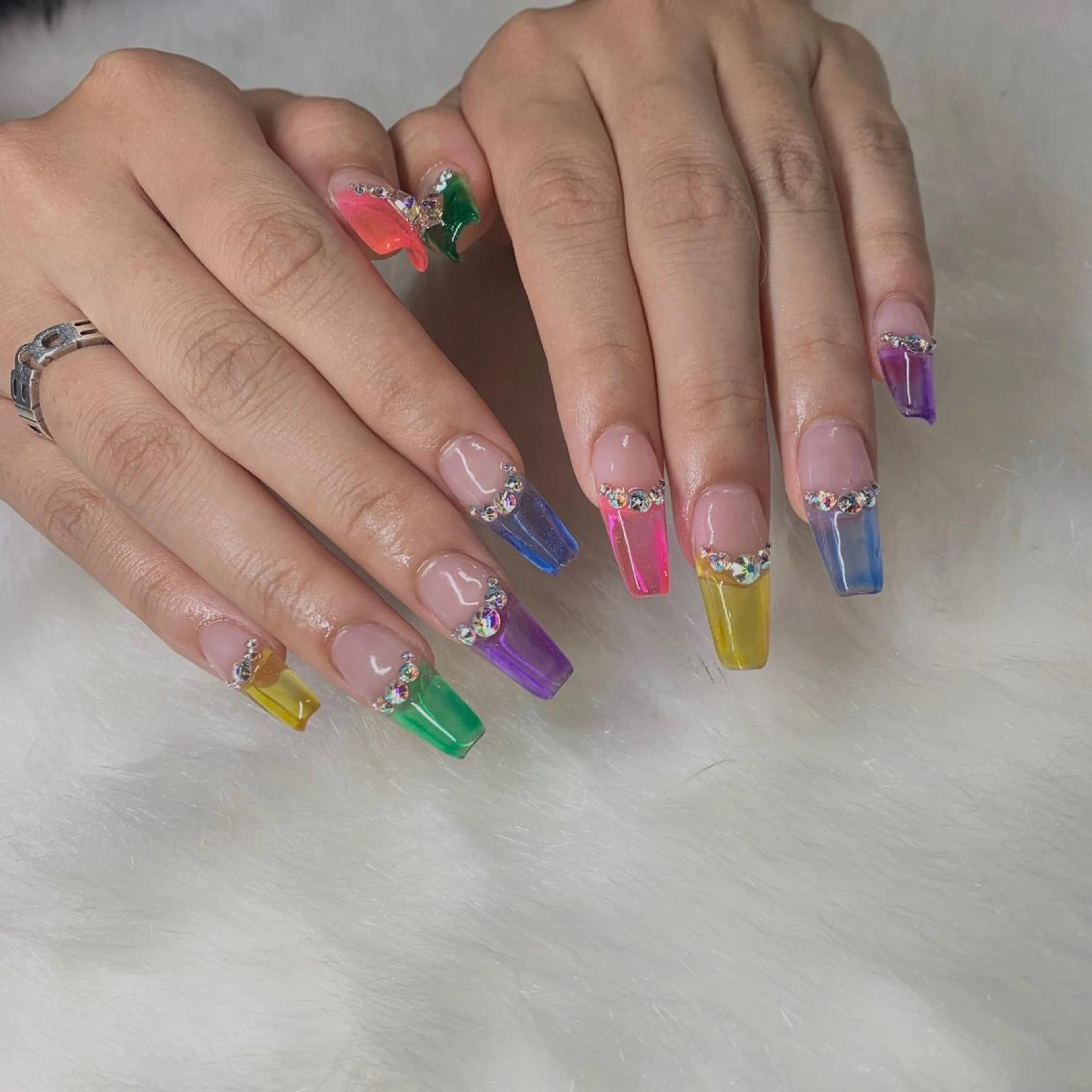 ネイル Nes.nail所属・🌼Nomura Yuko🌷のネイルデザイン