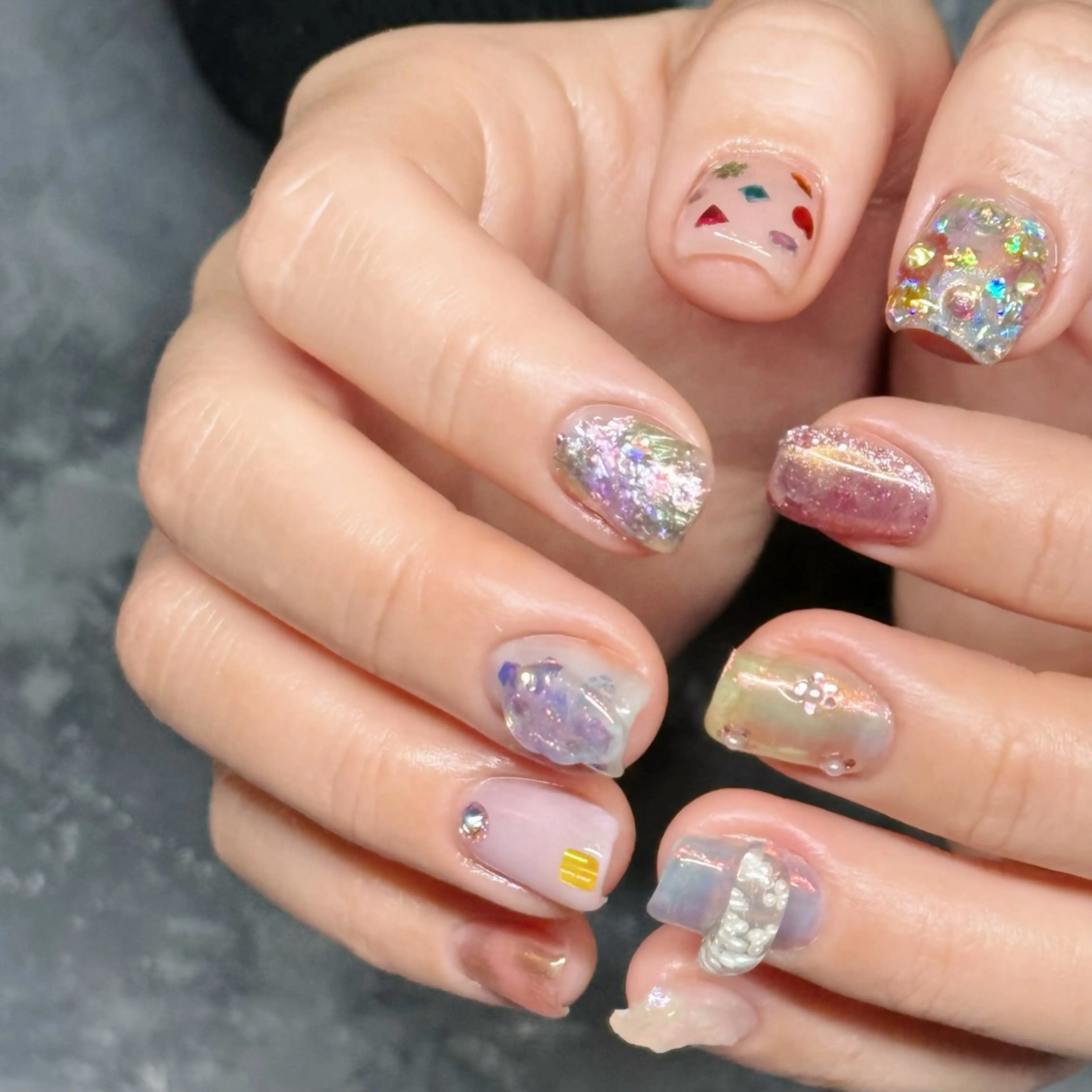 ネイル オーロラネイル ジェルネイル 氷ネイル・うるうるネイル マグネットネイル ミラーネイル VOLLMOND nailのネイルデザイン