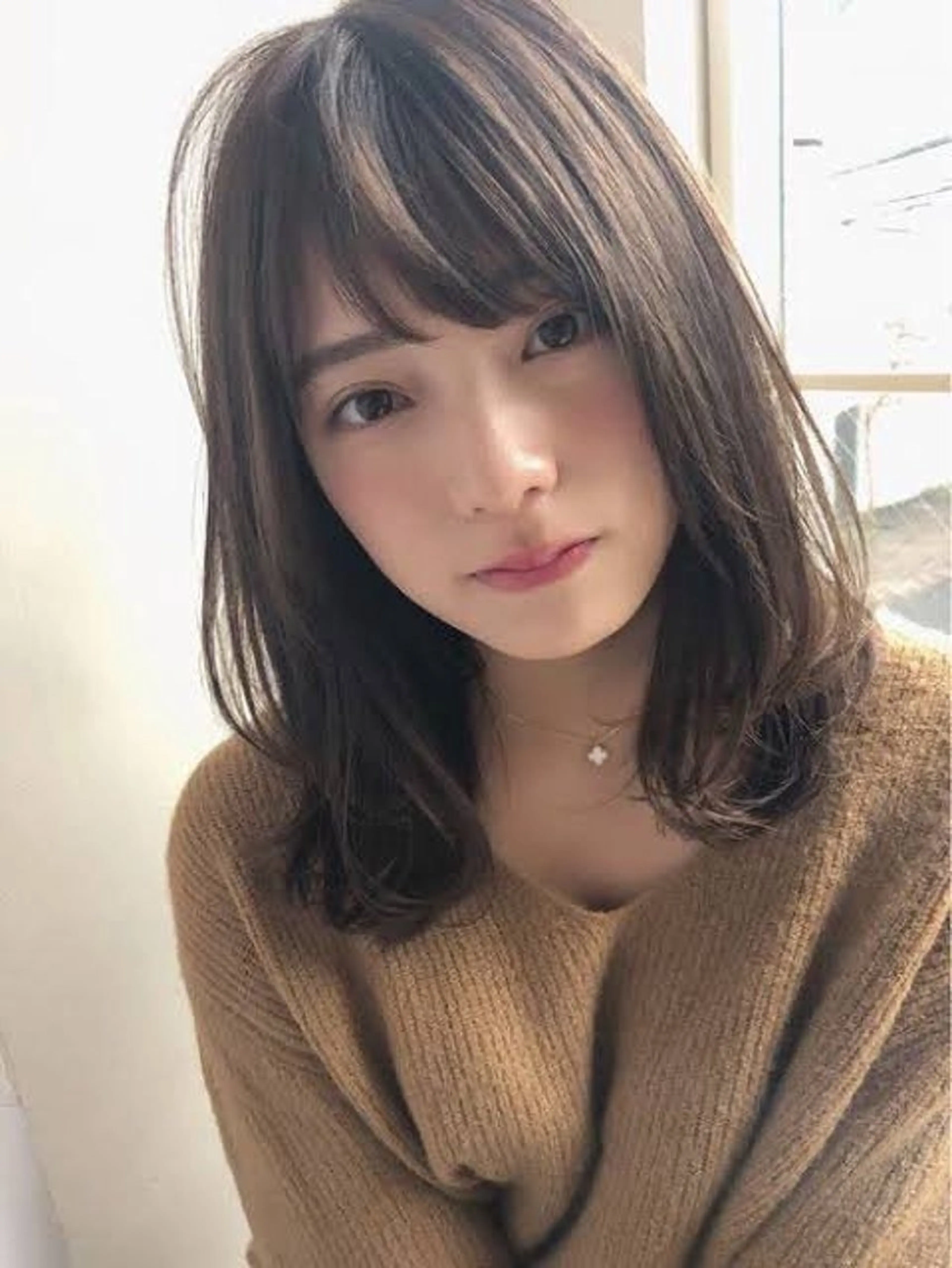 ミディアム 児玉 翠のヘアスタイル