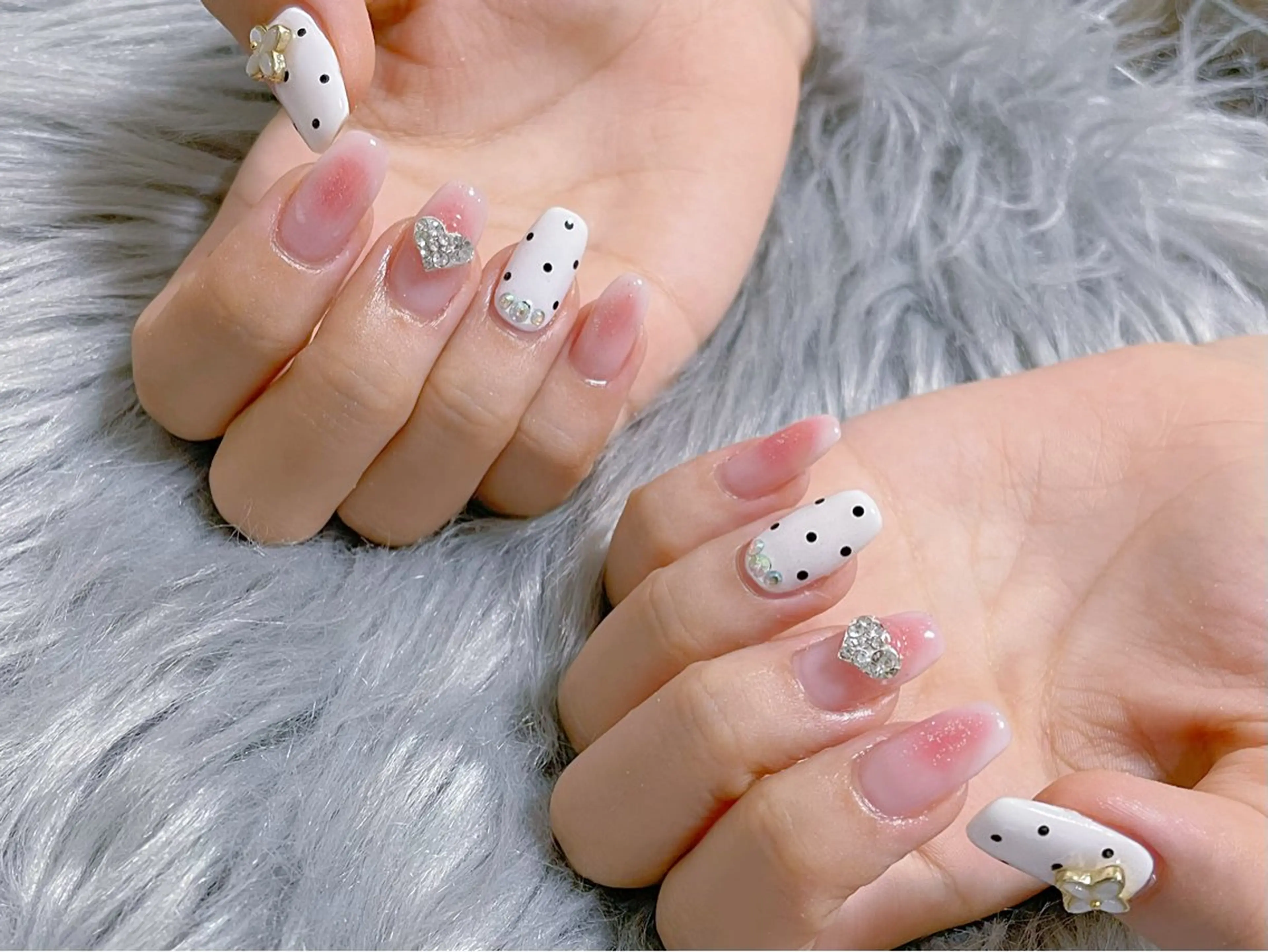 ミディアム Nina's nailのネイルデザイン