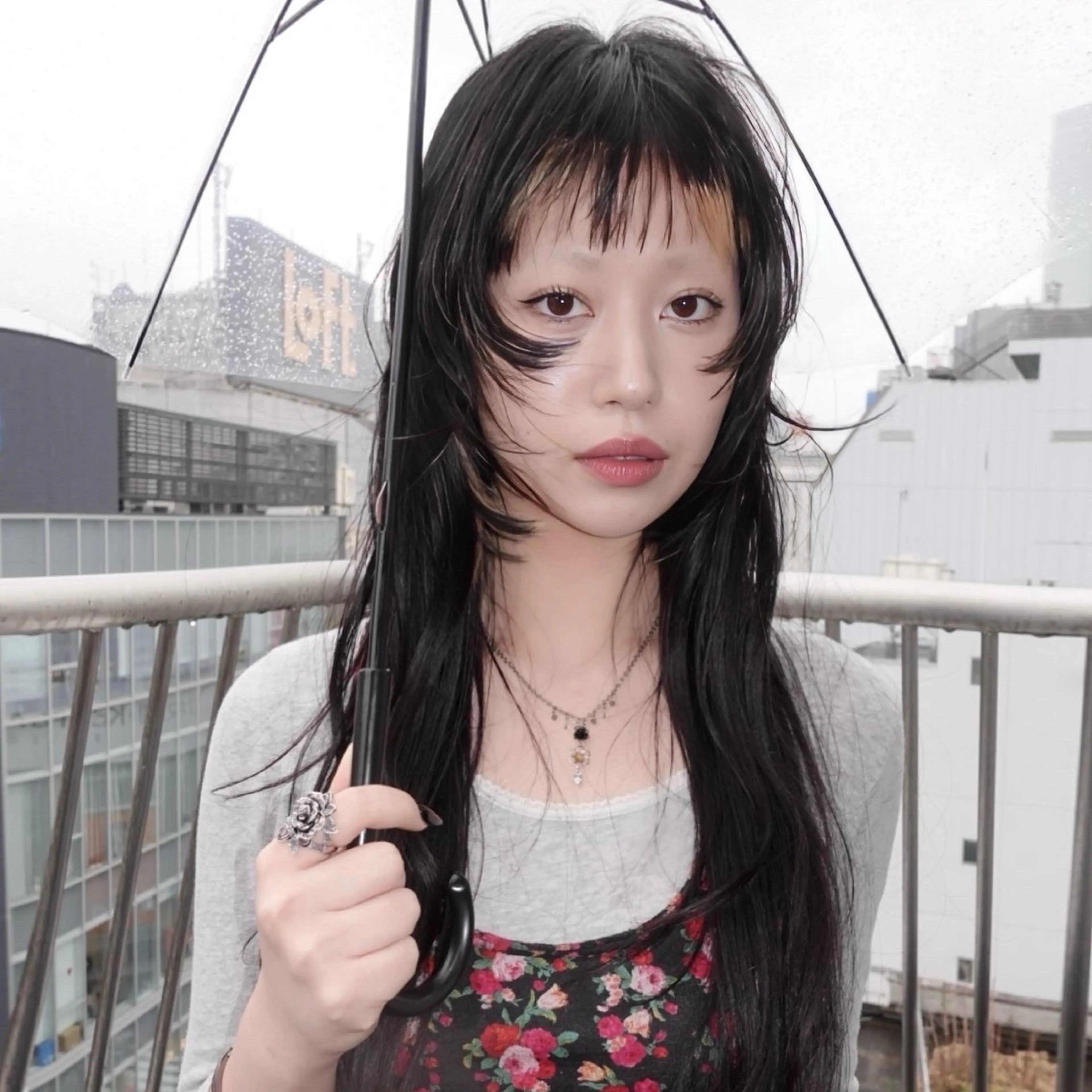 ロング カラー ブリーチ ケアカラー 透明感カラー ダブルカラー ブリーチなしカラー カット ヘアカラー レイヤーカット ボブ 渋谷のヘアスタイル