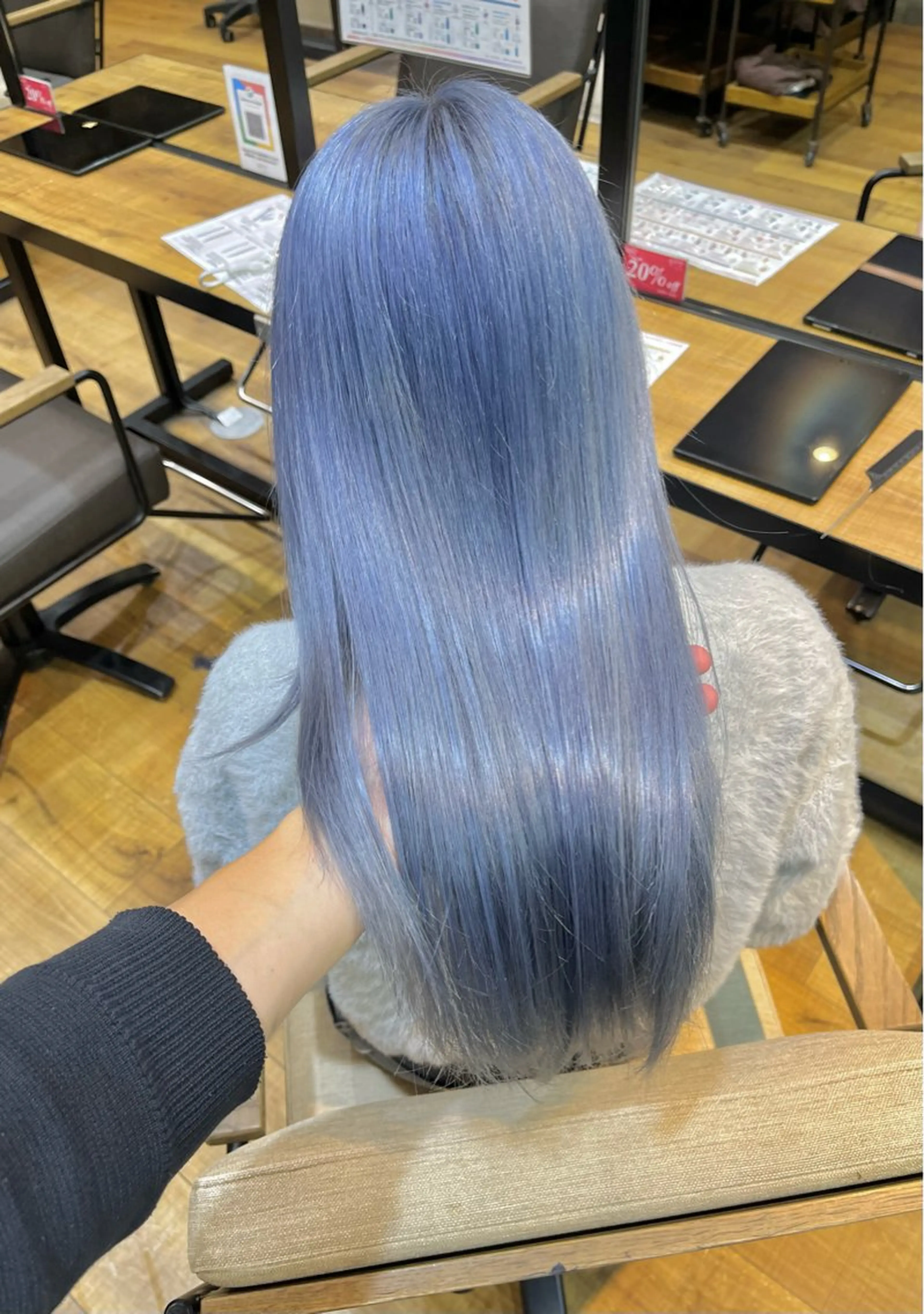 セミロング カラー ヘアカラー ハイトーンカラ ー/小川のヘアスタイル