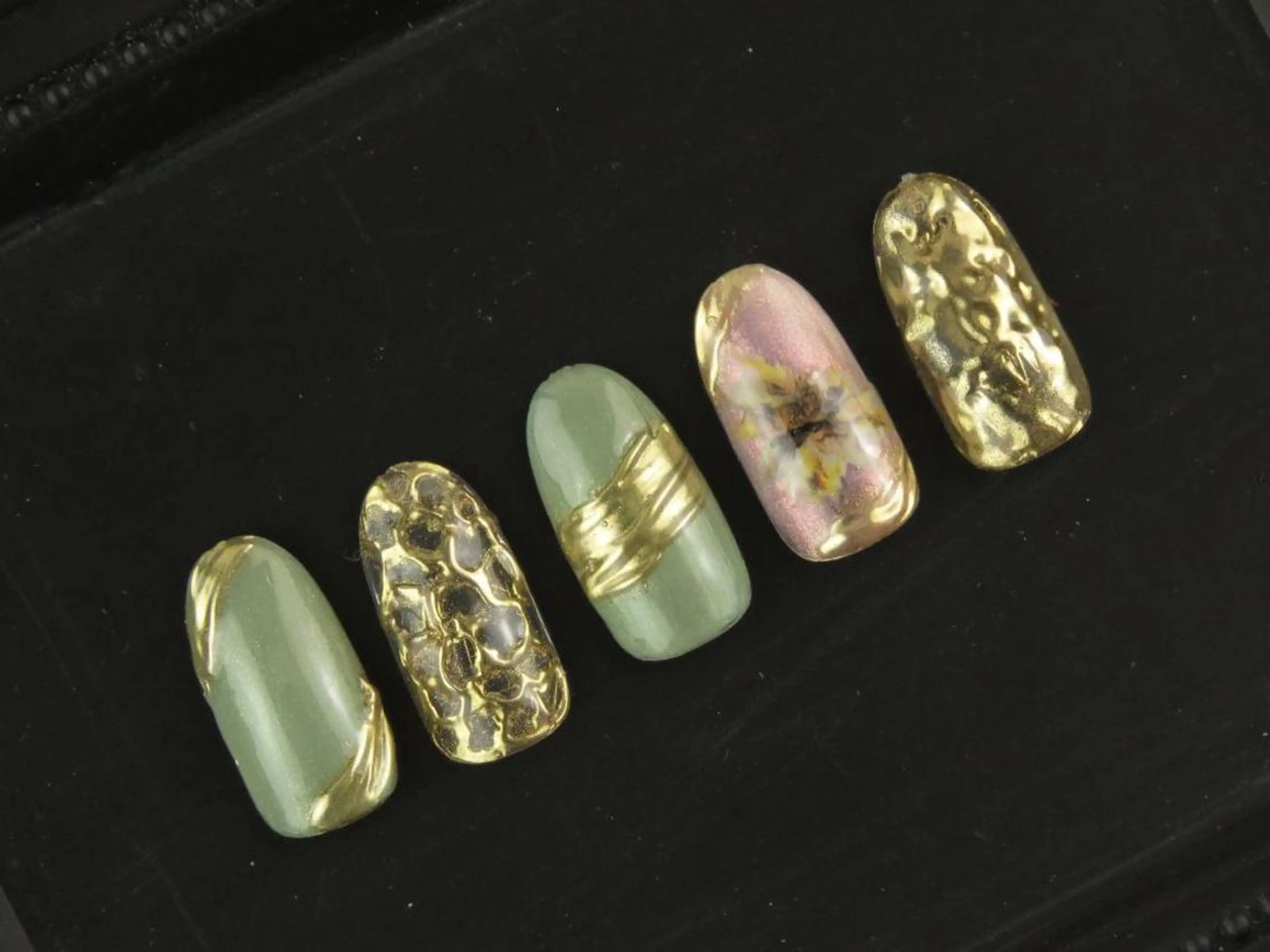 ネイル NAIL Salon IP所属・長谷川 奈緒美のネイルデザイン