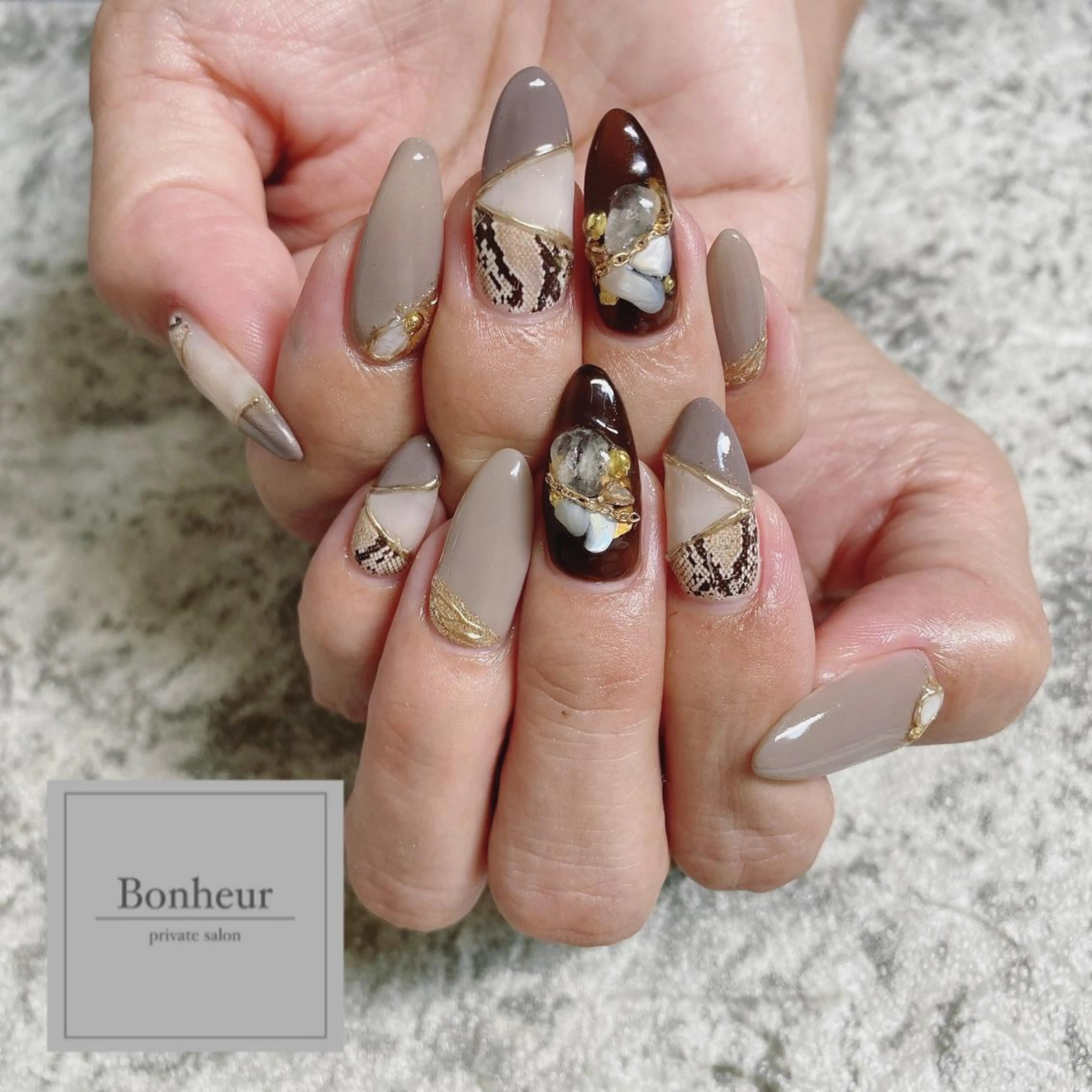 ネイル ハンドネイル BONHEUR Annaのネイルデザイン