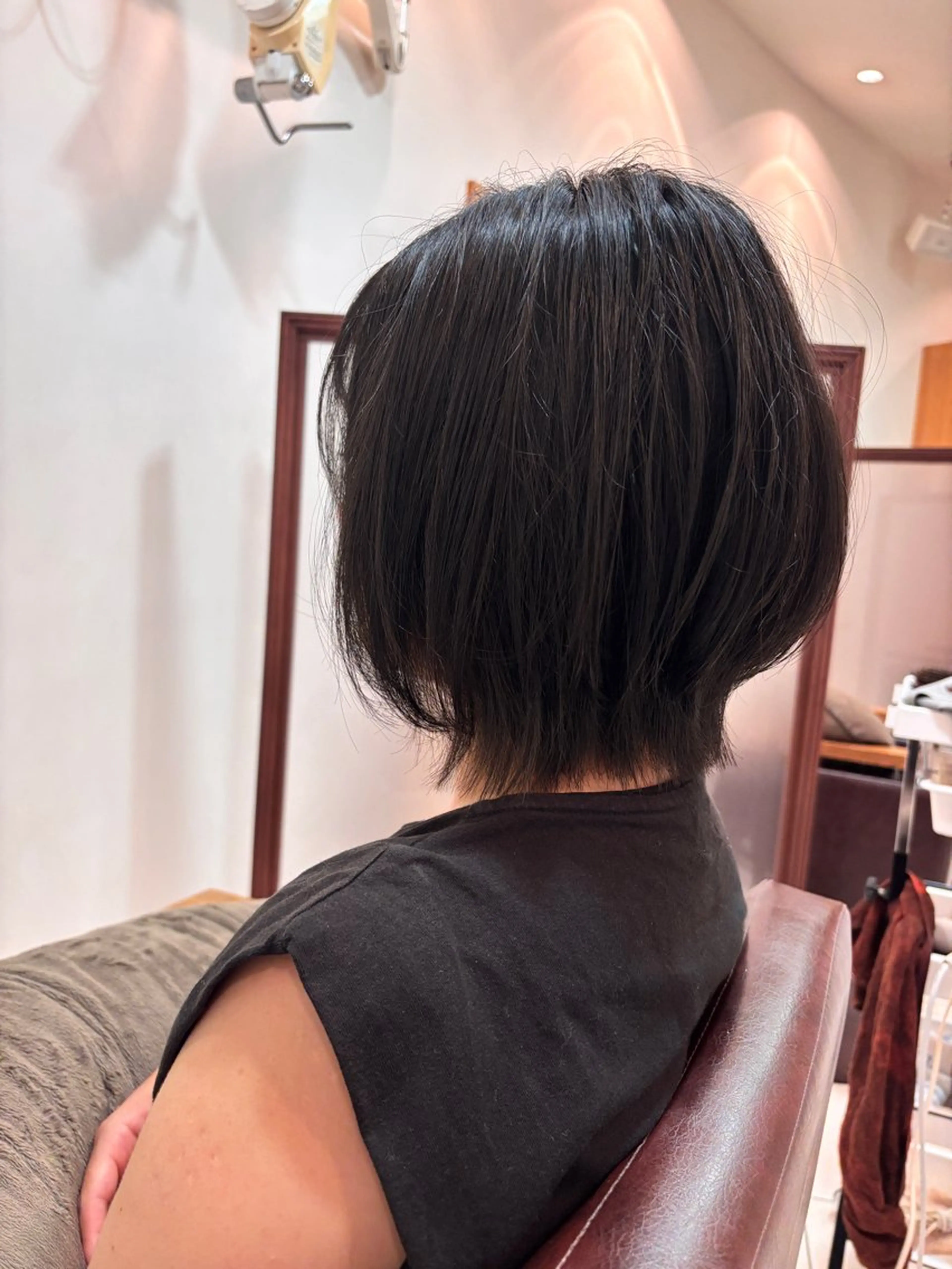 ショート シンセティックヘアデザイン所属・吉井 愛のヘアスタイル