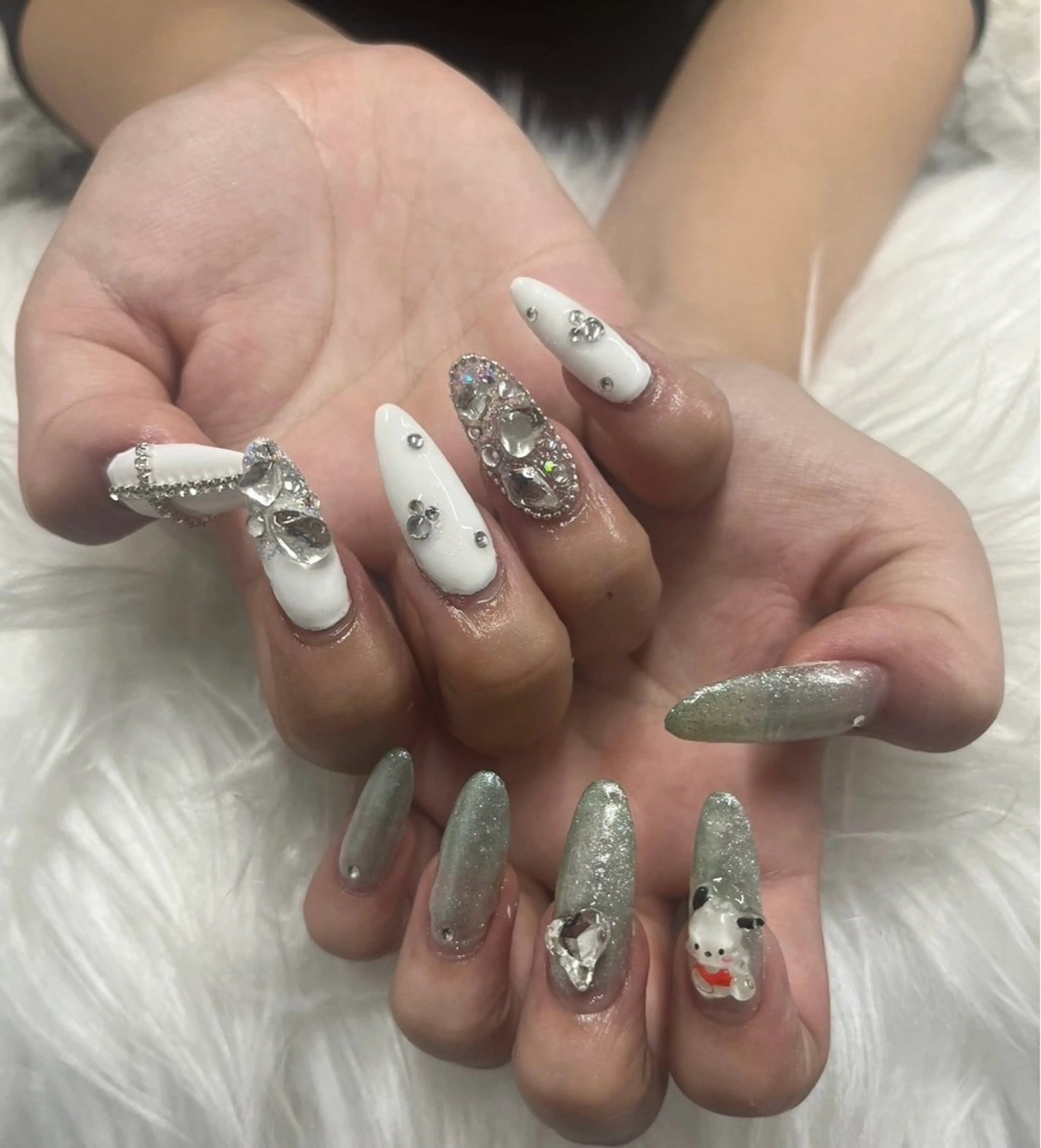 ネイル ハンドネイル Roveil所属・佐藤　Roveil 勾当台公園駅徒歩5分のネイルデザイン