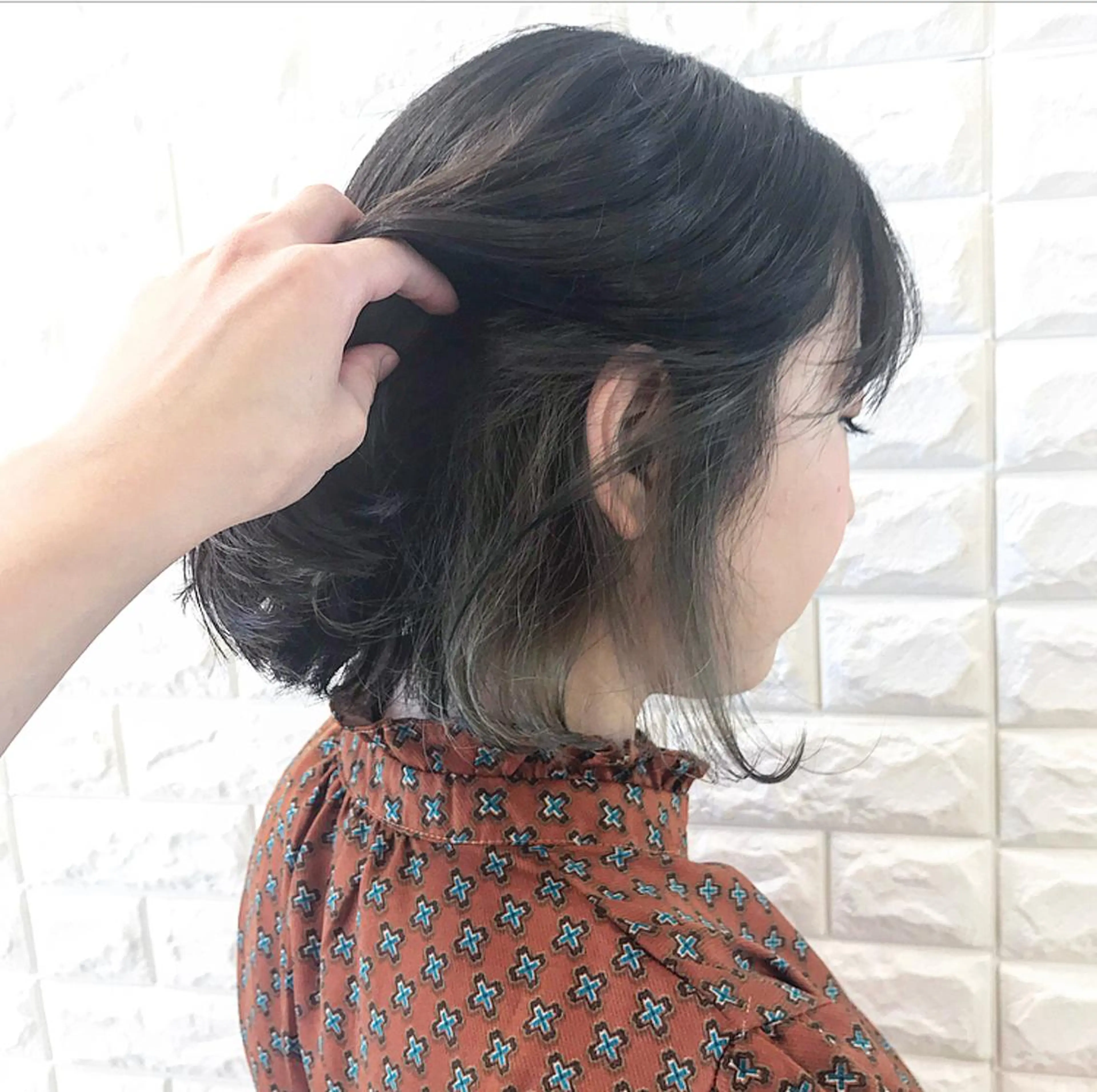 ショート カラー ヘアカラー ヘッドスパ 顔まわりカット✄ ベージュカラー🧸のヘアスタイル