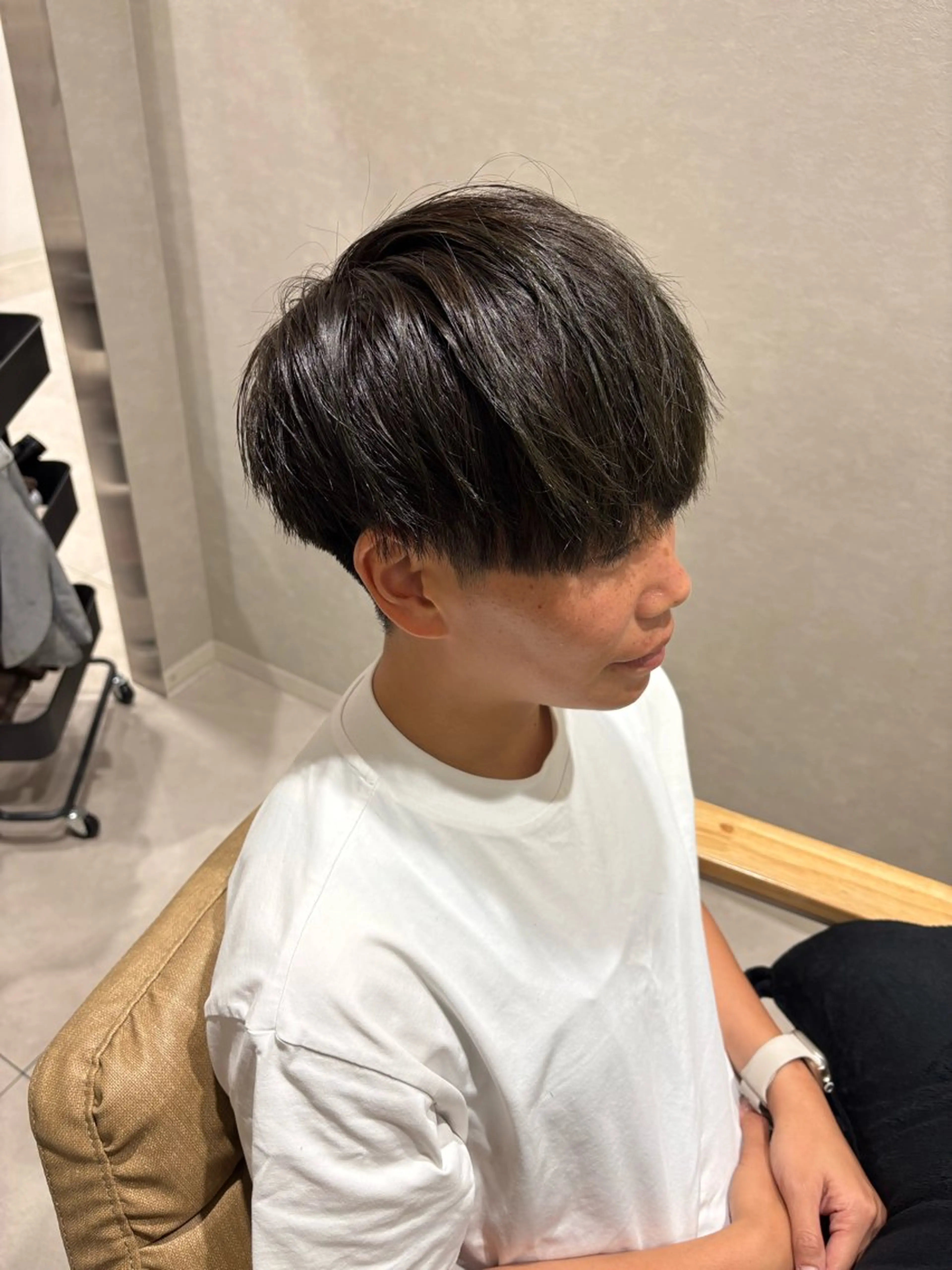 ショート カラー オリーブカラー number大分/ 磯部栞里のヘアスタイル