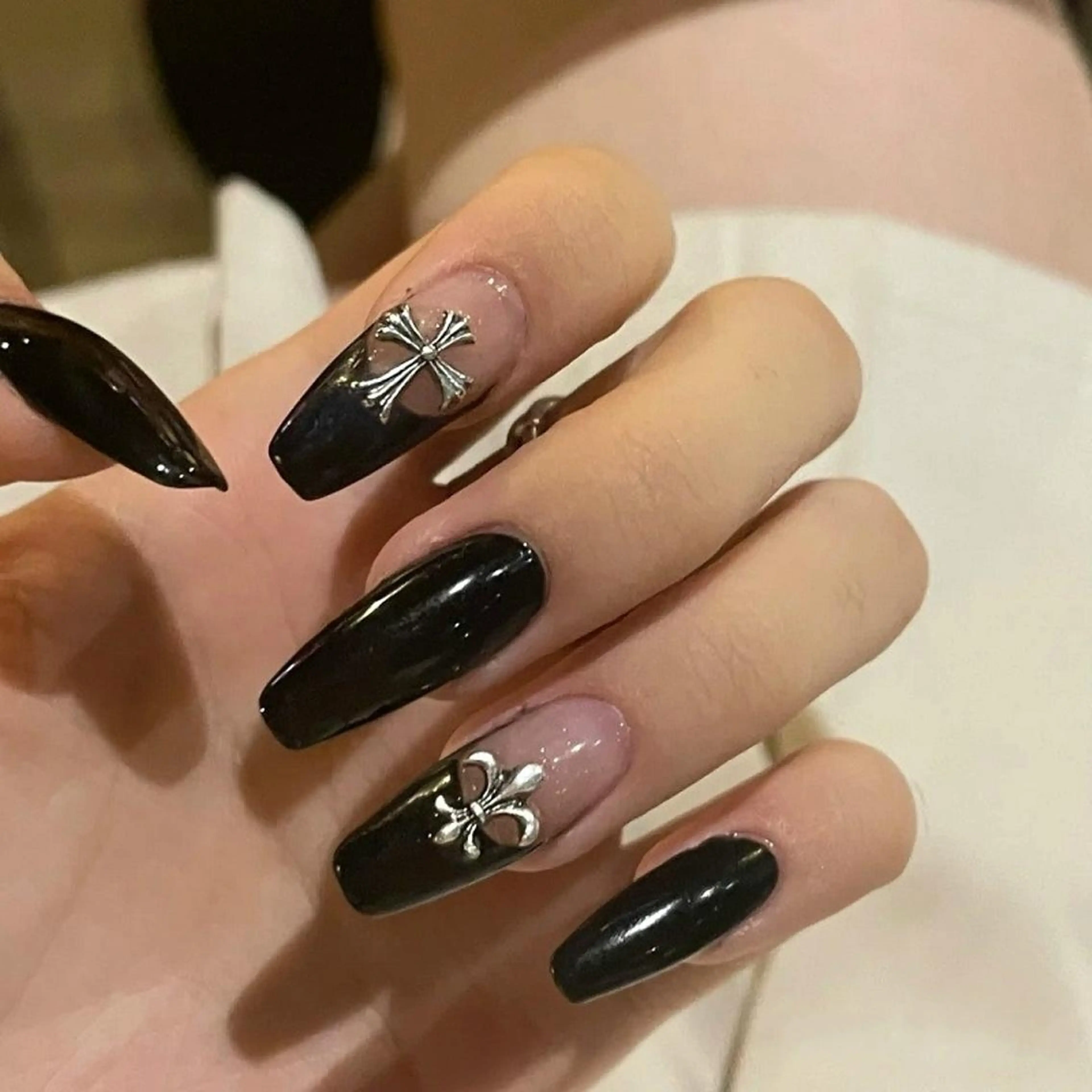 ネイル ハンドネイル ネイリストゆか💅 長さだし、深爪矯正のネイルデザイン