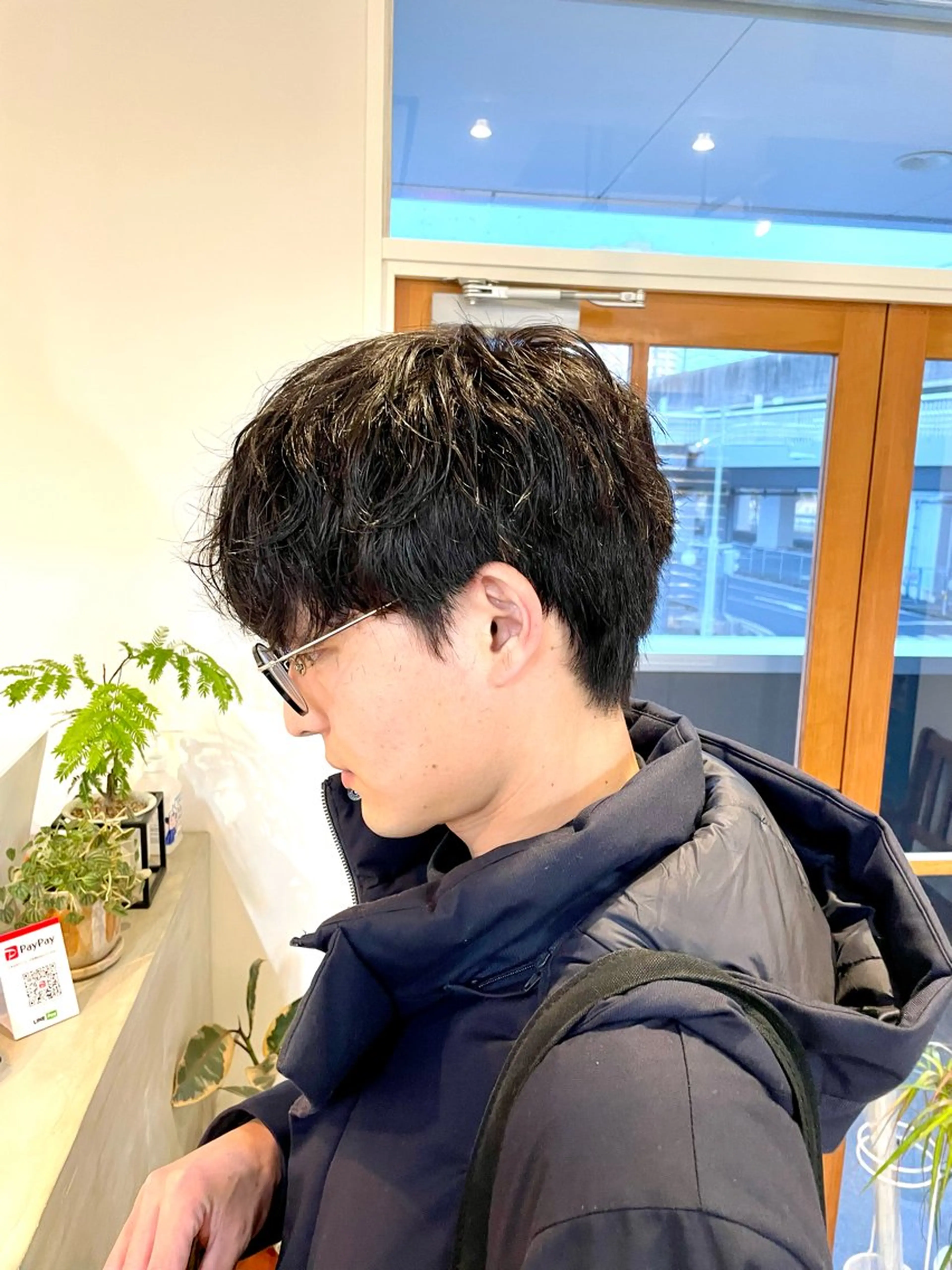 ショート パーマ メンズ メンズパーマ カット パーマ 小林 崇雅　ダウンパーマのヘアスタイル