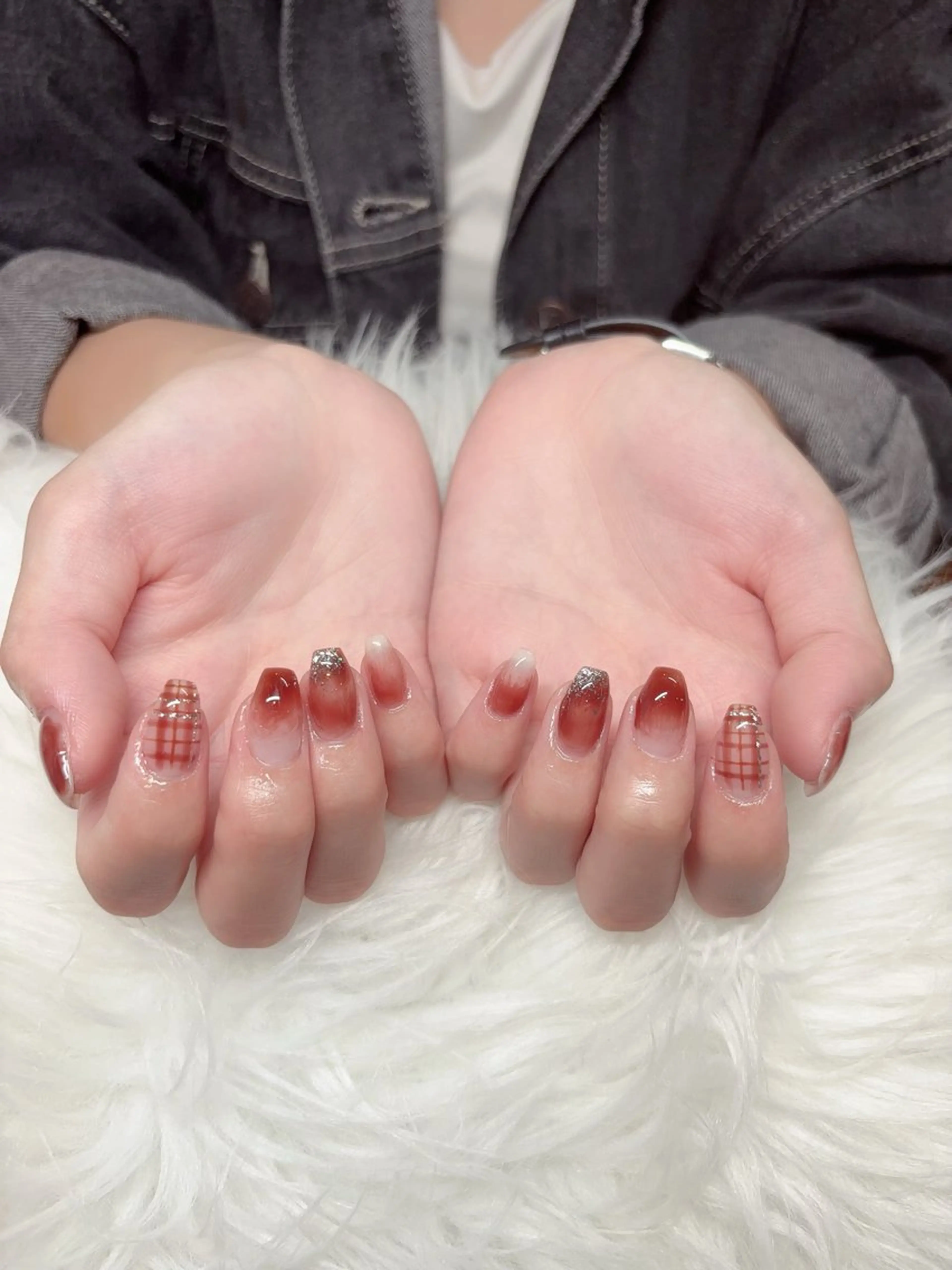 ネイル フレンチネイル グラデーション マグネットネイル ミラーネイル ワンホンネイル yurinail所属・yuri nail 高田馬場のネイルデザイン