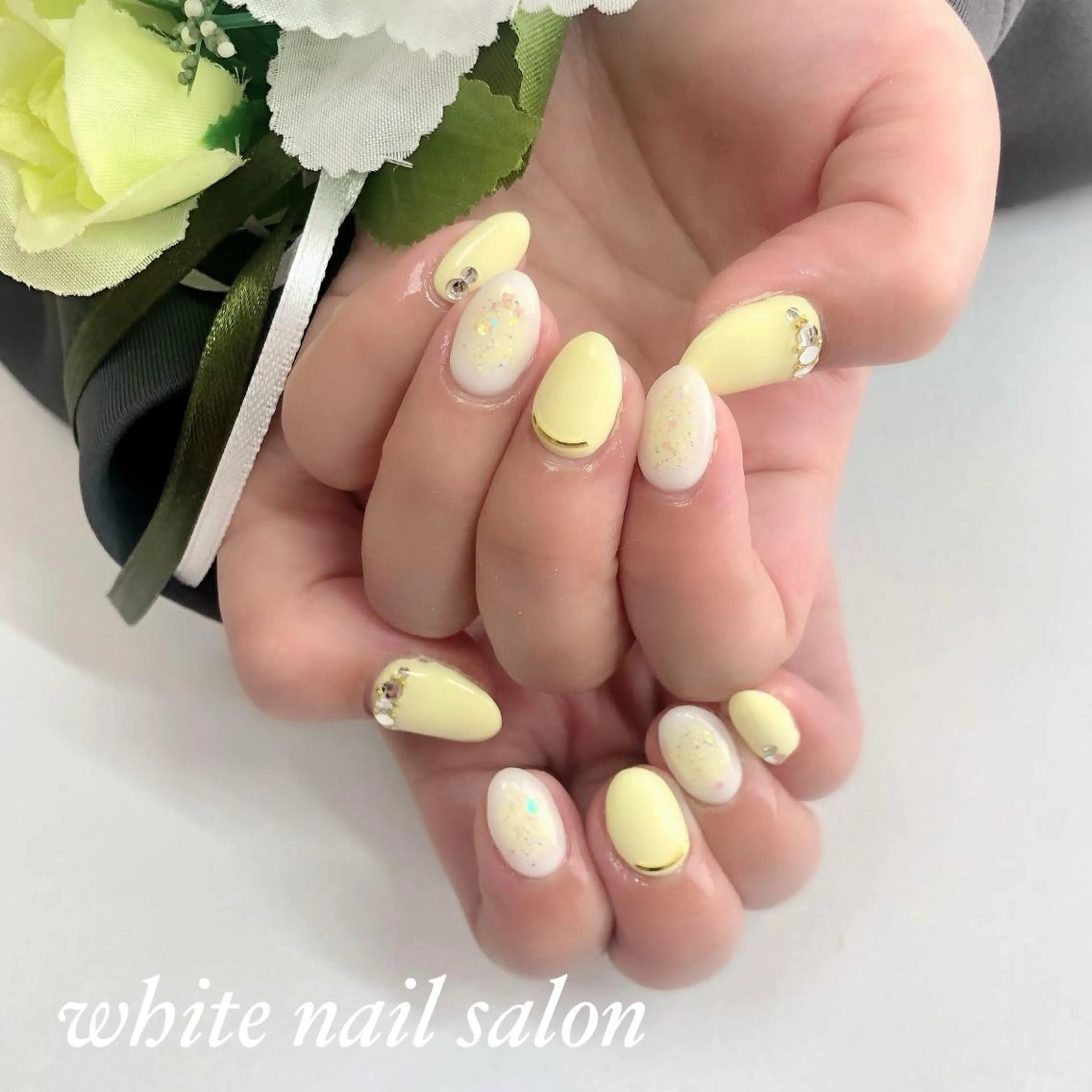 ネイル アートネイル フレンチネイル ジェルネイル ハードジェル 持ち込み ハンドネイル white nail salonのネイルデザイン