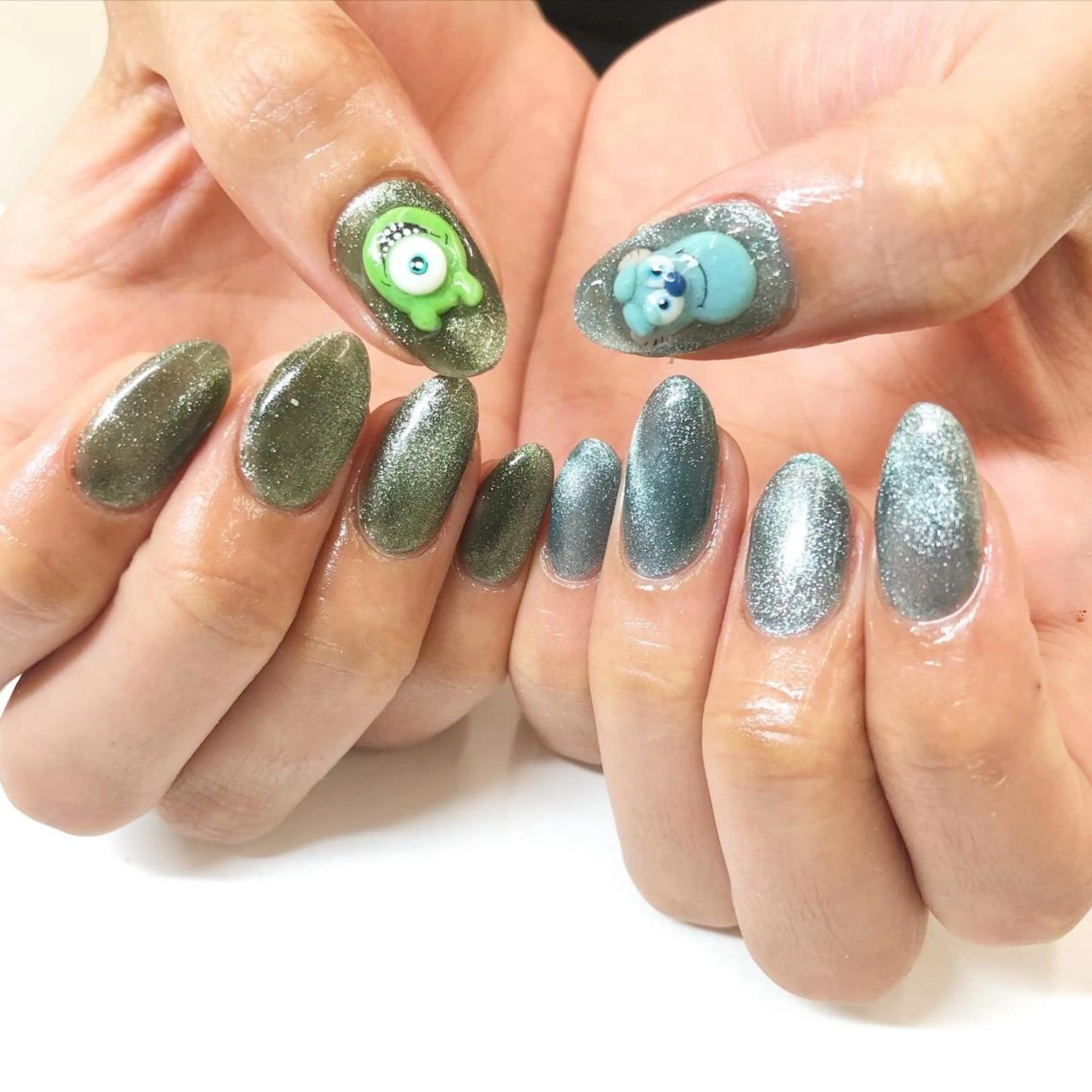 ネイル マグネットネイル ハンドネイル Minami 🍓のネイルデザイン