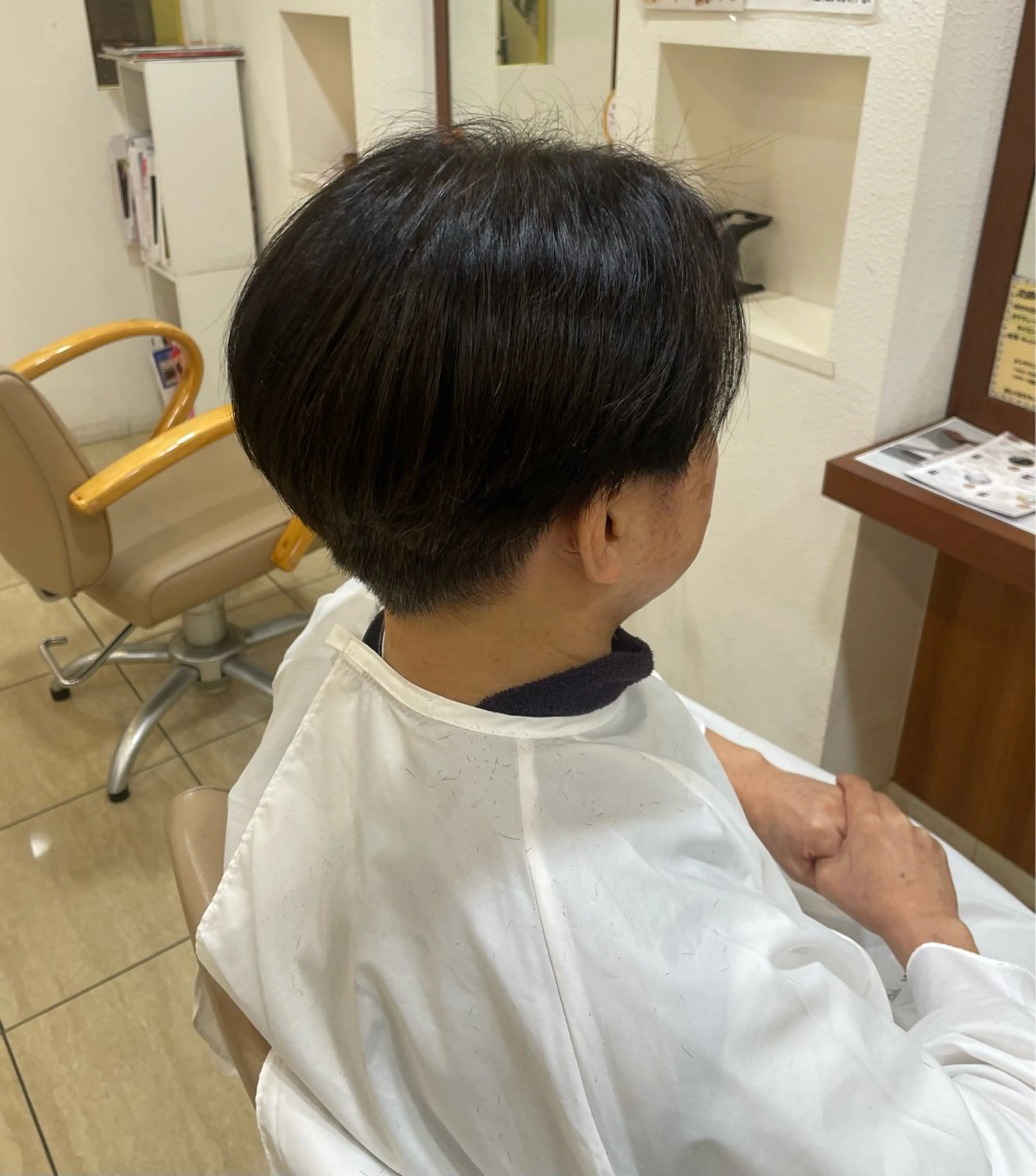 ショート アライ ユウリのヘアスタイル