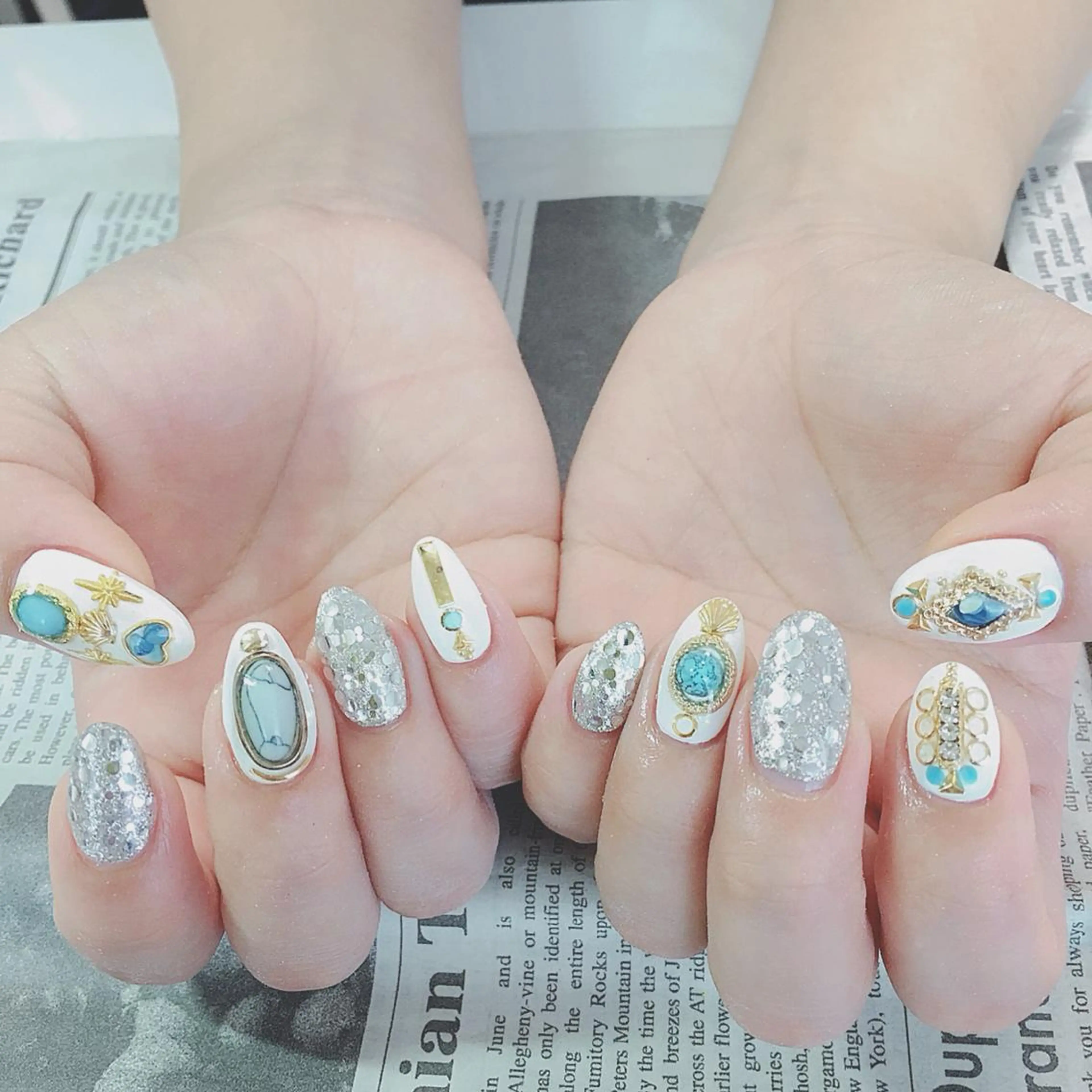 ネイル ハンドネイル ハンドケア 森山 舞のネイルデザイン