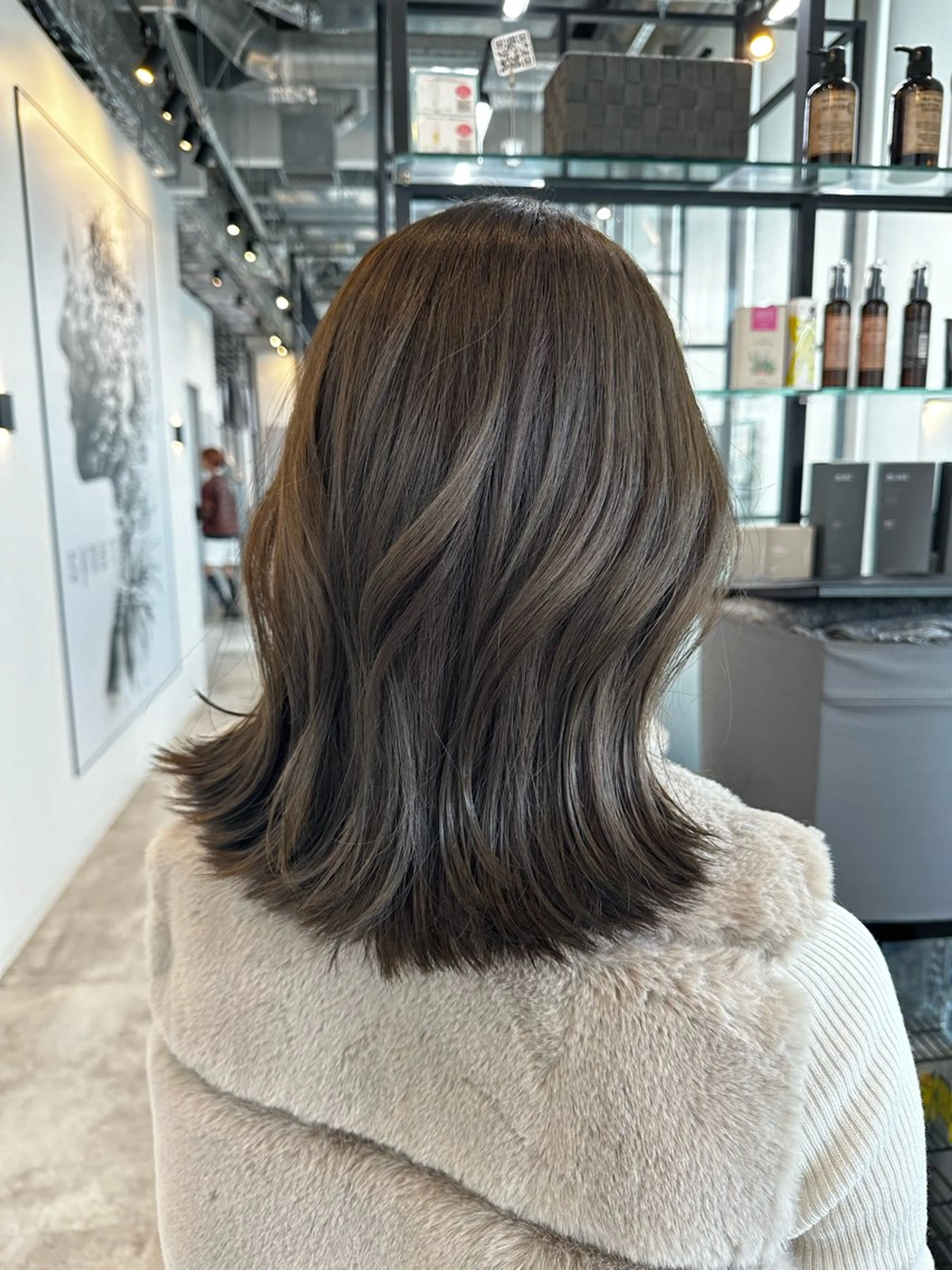 ミディアム カラー ブリーチ カット ヘアカラー トリートメント ヘッドスパ 韓国レイヤー✨ yasuko銀座のヘアスタイル